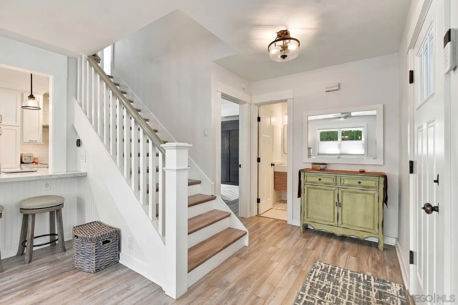 https://cdn.realtyfeed.com/cdn/127/260025316/25bdd35561141ce082f55f7936f7a44d.webp