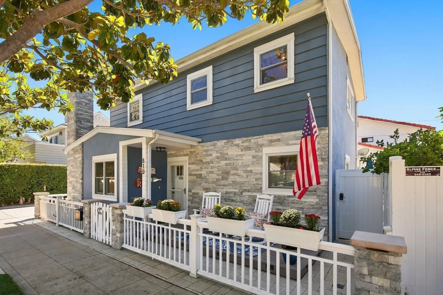 810 2nd Street