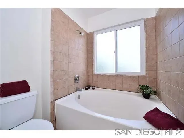 Granite Hills Circle, El Cajon, CA 92019 Granite Hills Circle, El Cajon, CA 92019