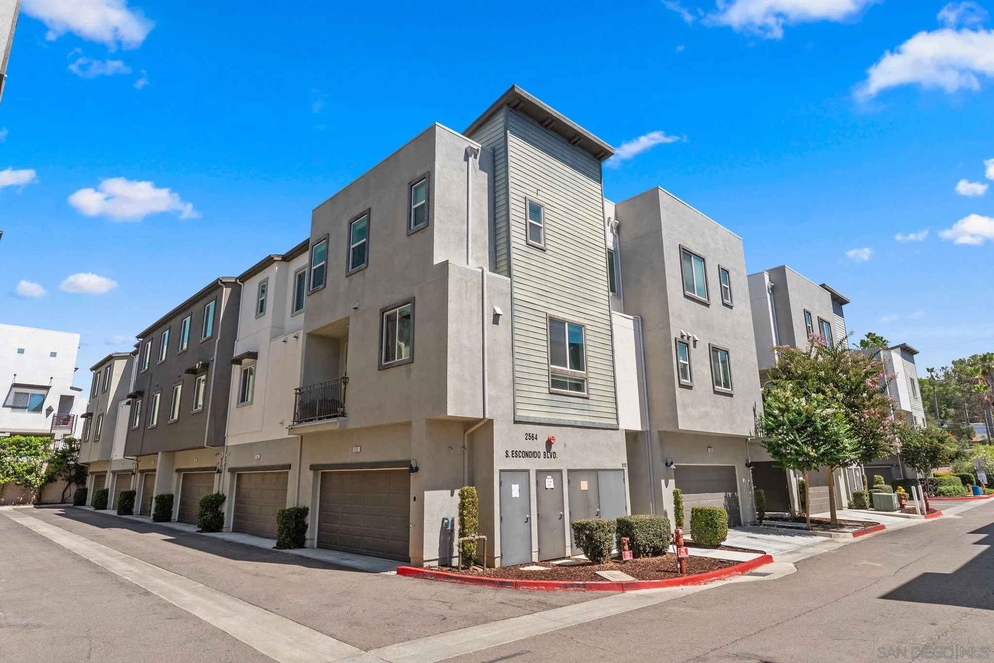 2564 S Escondido Blvd, #512, Escondido, CA 92025 2564 S Escondido Blvd, #512, Escondido, CA 92025