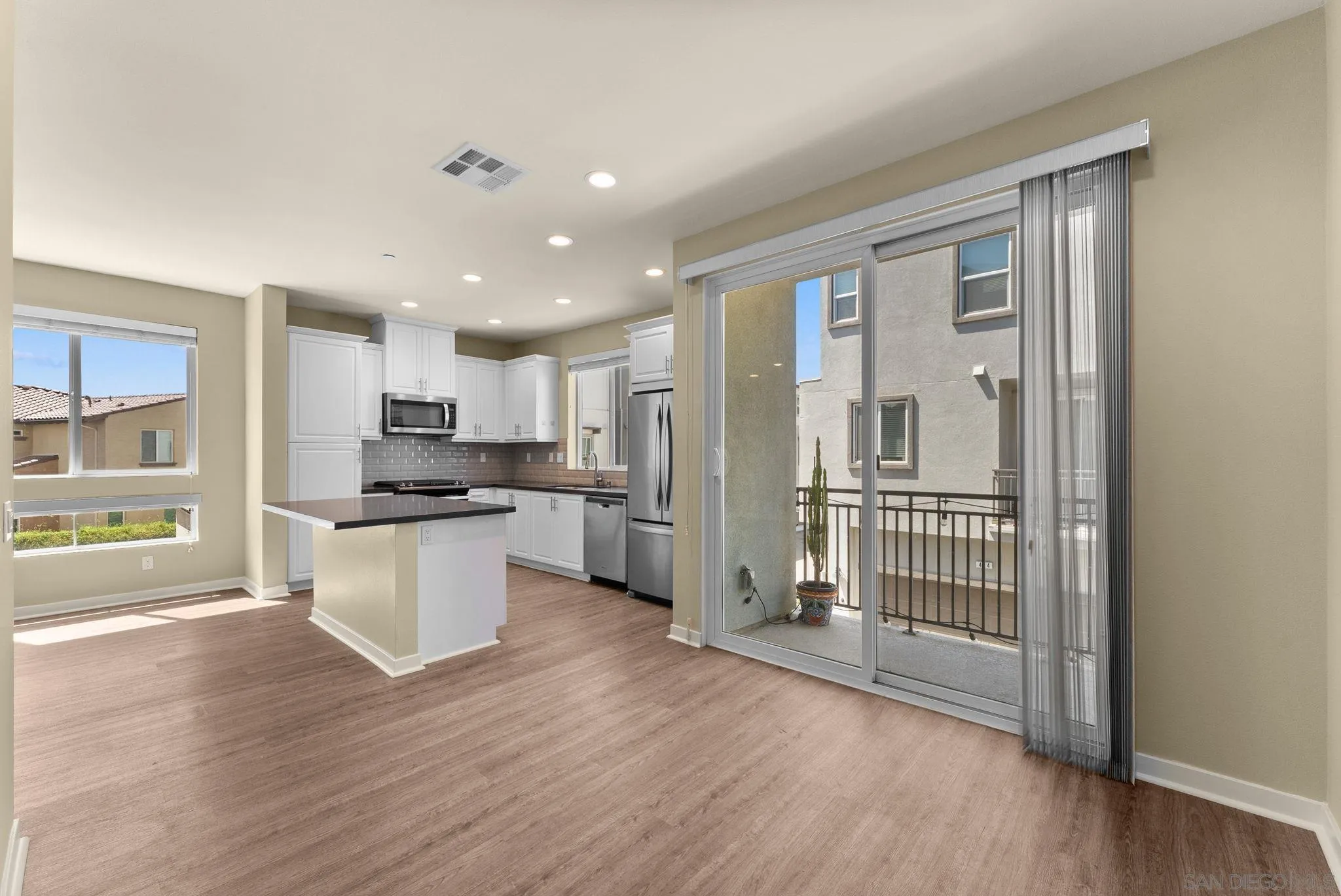 2564 S Escondido Blvd, #512, Escondido, CA 92025 2564 S Escondido Blvd, #512, Escondido, CA 92025