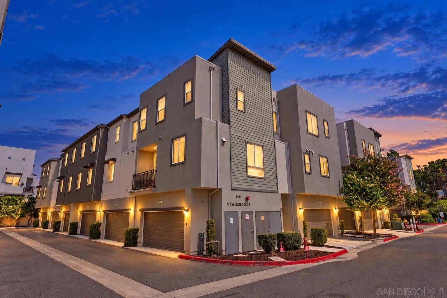 2564 S Escondido Blvd, #512, Escondido, CA 92025 2564 S Escondido Blvd, #512, Escondido, CA 92025