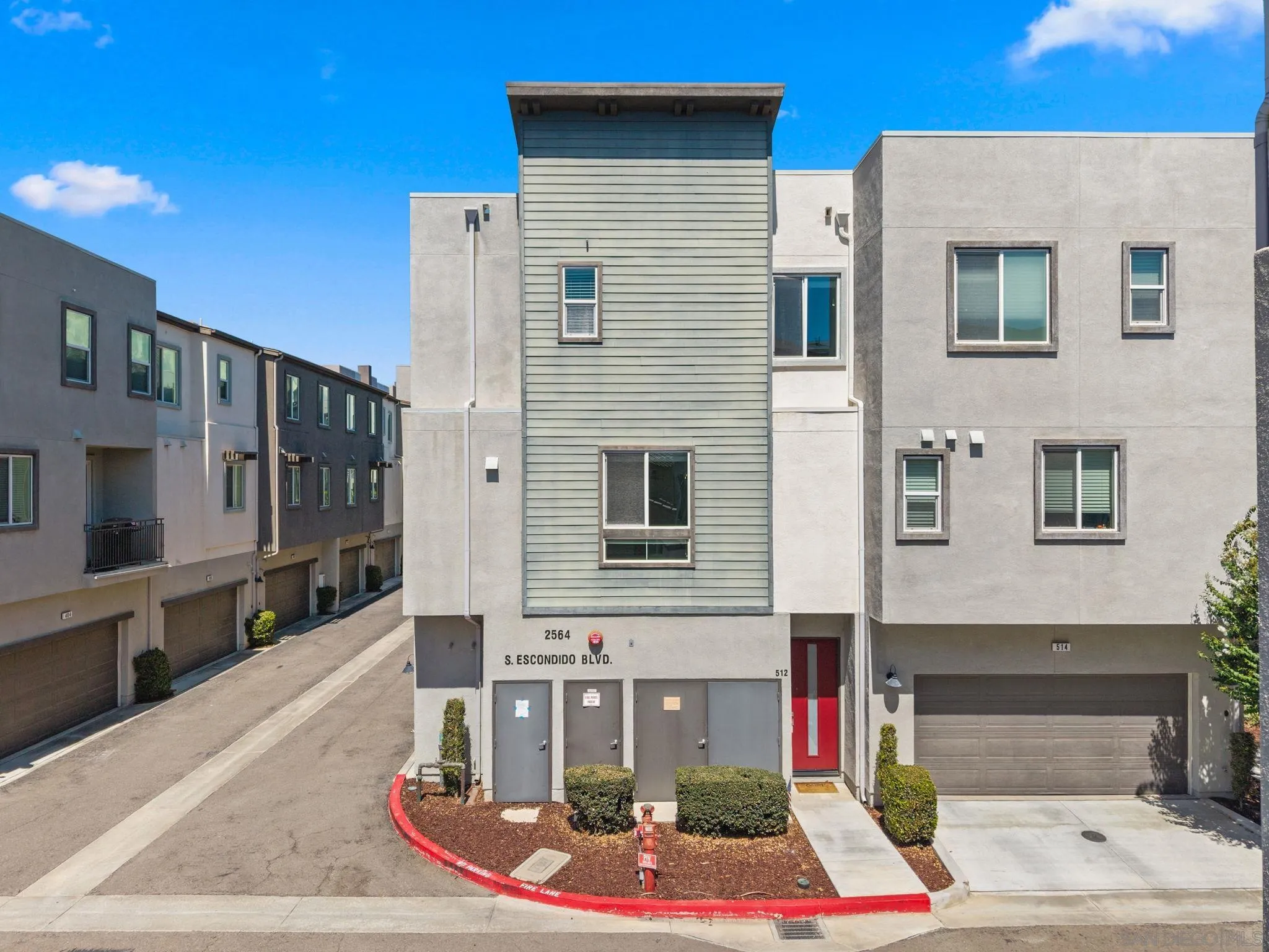 2564 S Escondido Blvd, #512, Escondido, CA 92025 2564 S Escondido Blvd, #512, Escondido, CA 92025