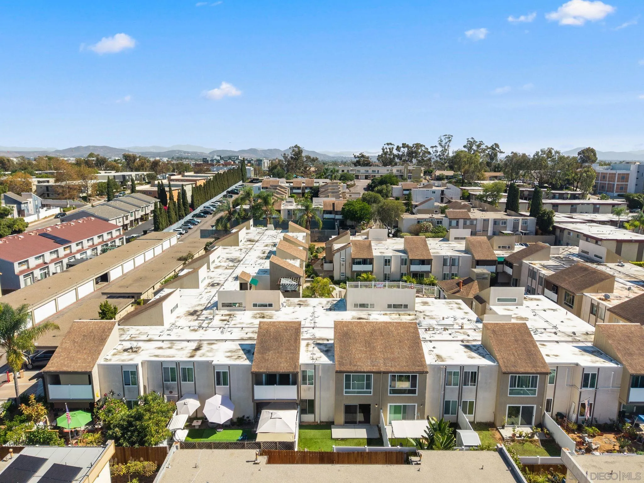 8034 Linda Vista, #1Q, San Diego, CA 92111