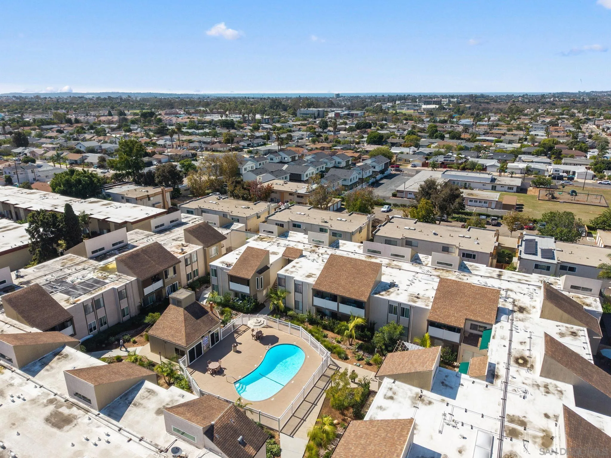 8034 Linda Vista, #1Q, San Diego, CA 92111