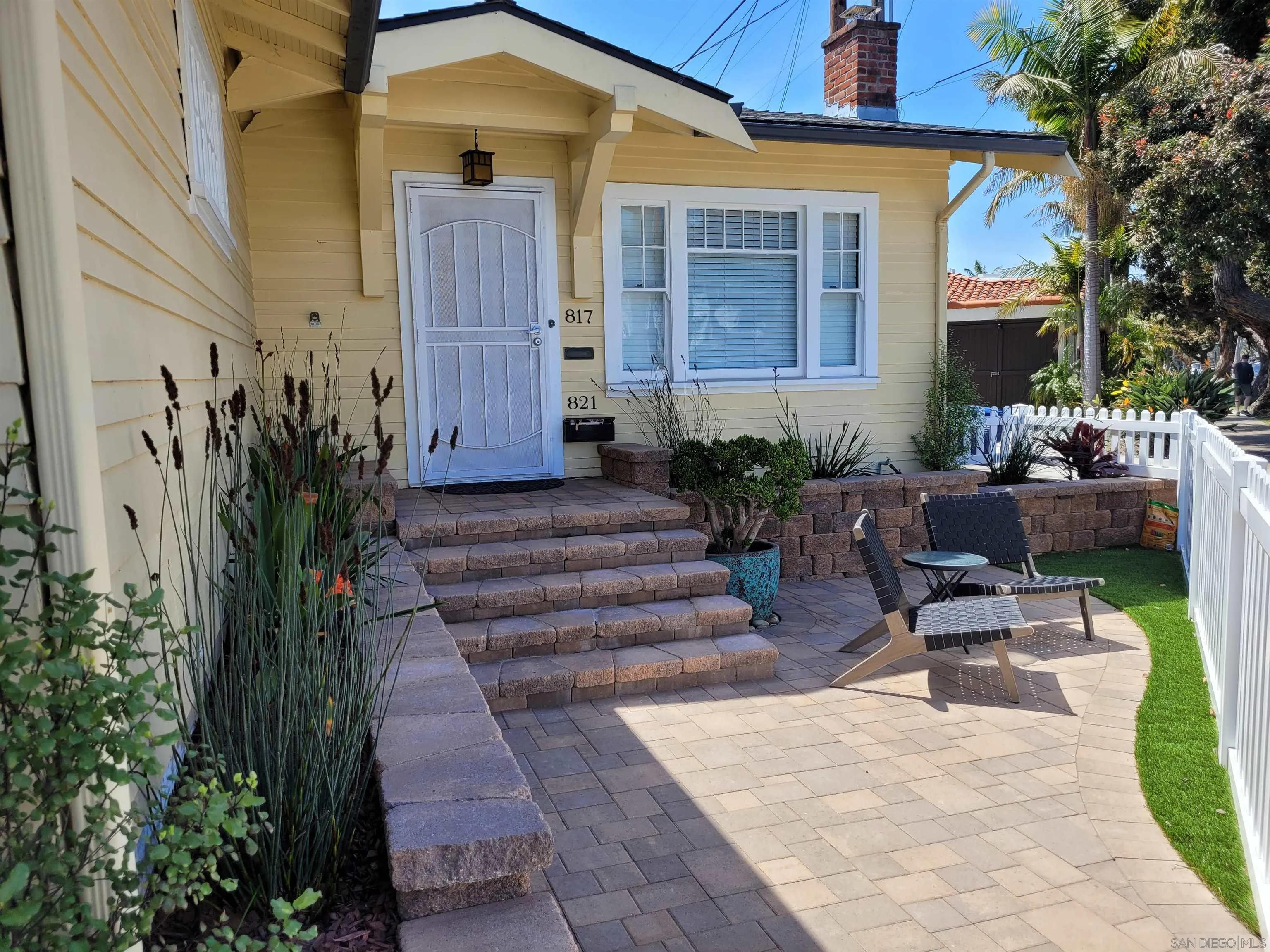 817 Olive Ave