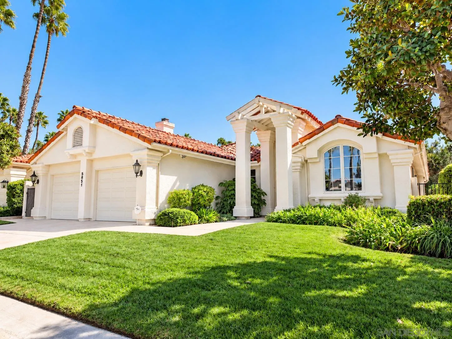 5851 Saratoga Corte