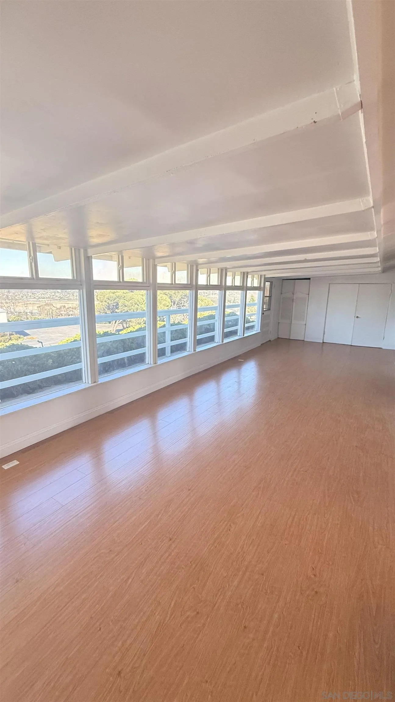 3660 N Vista Campana No., #8, Oceanside, CA 92057