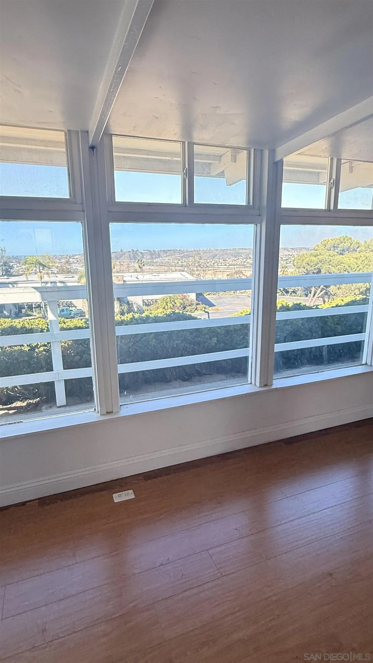 3660 N Vista Campana No., #8, Oceanside, CA 92057