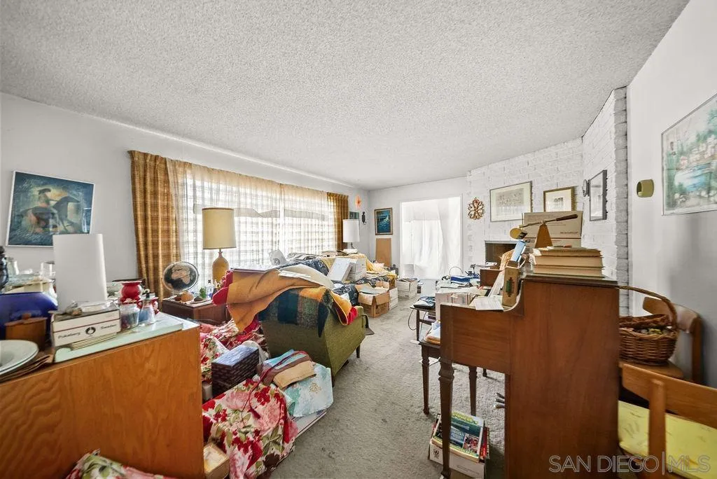 https://cdn.realtyfeed.com/cdn/127/260025333/4d4e7bfb79bd67c9e0c78915abf86e84.webp
