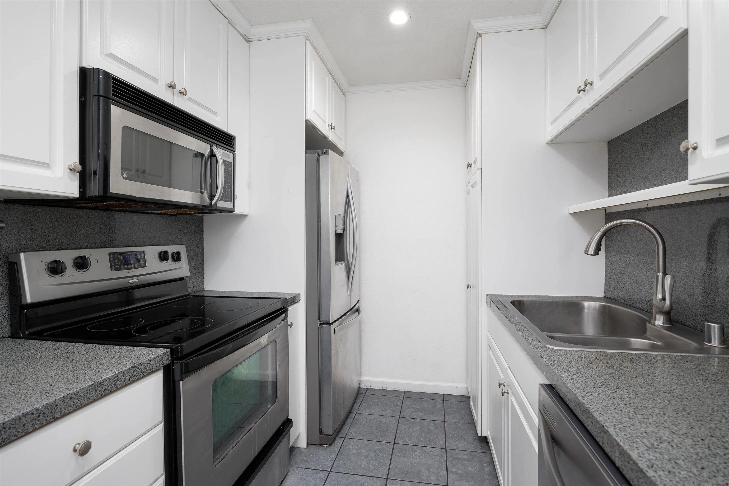 8138 Winter Gardens Blvd Unit 11, Lakeside, CA 92040 8138 Winter Gardens Blvd Unit 11, Lakeside, CA 92040