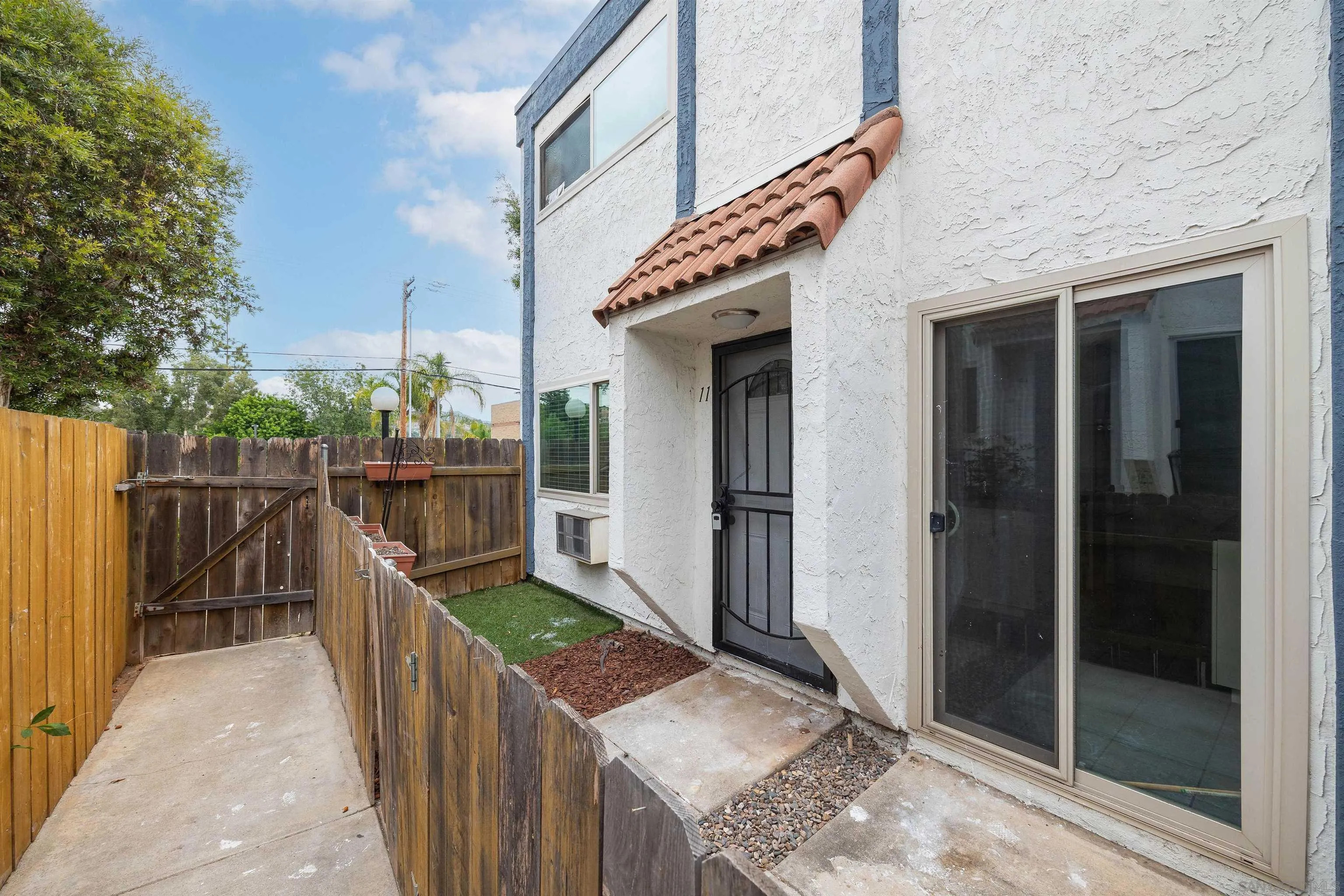 8138 Winter Gardens Blvd Unit 11, Lakeside, CA 92040 8138 Winter Gardens Blvd Unit 11, Lakeside, CA 92040