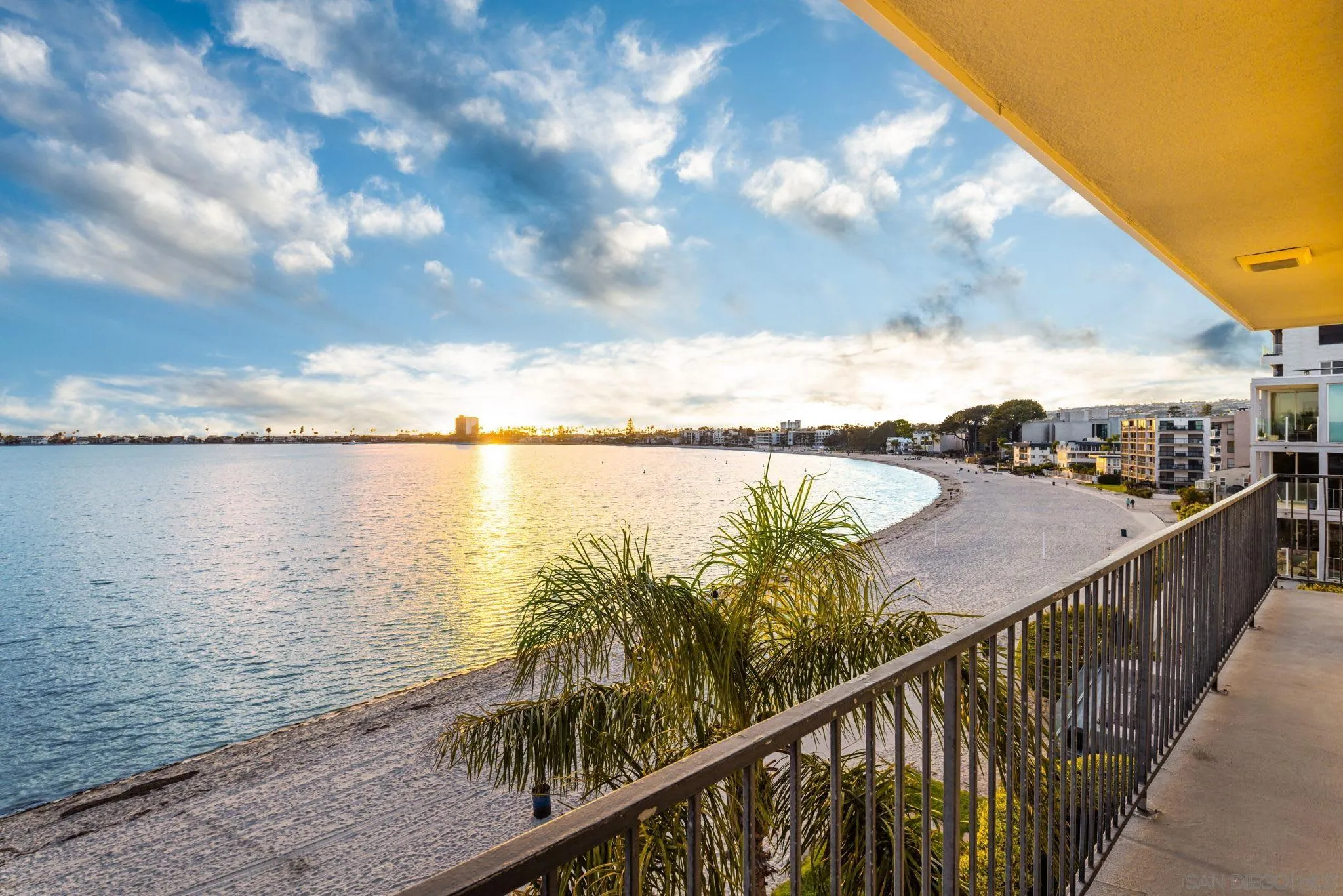 3818 Riviera Dr Unit 4