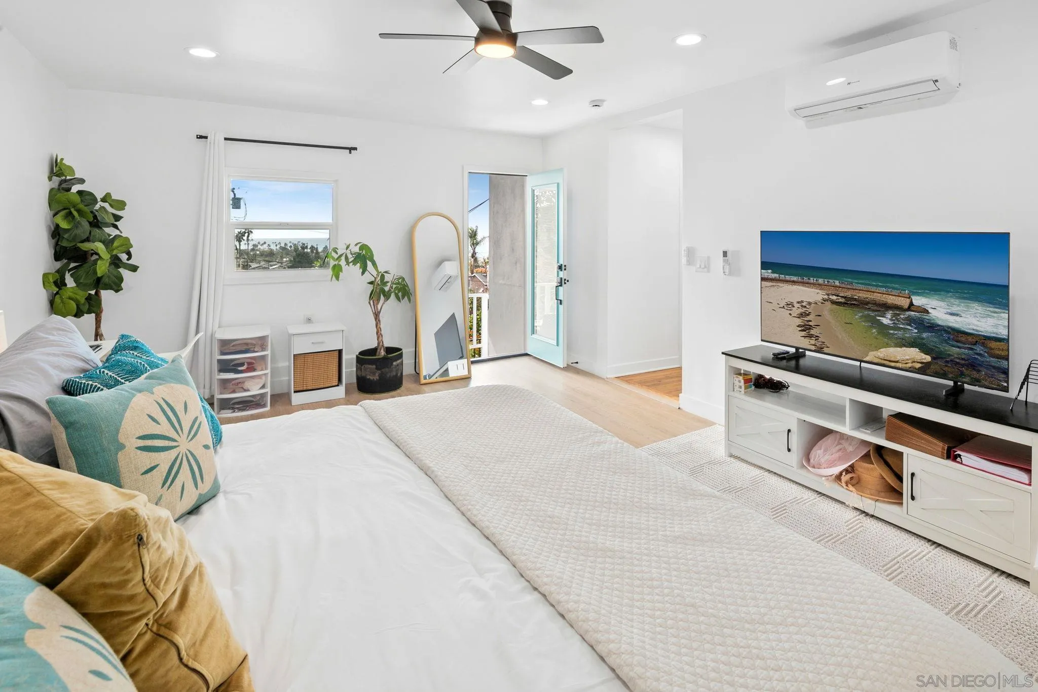 https://cdn.realtyfeed.com/cdn/127/260025337/3a151e1b5e6b5abd76e5f4f3953983ed.webp