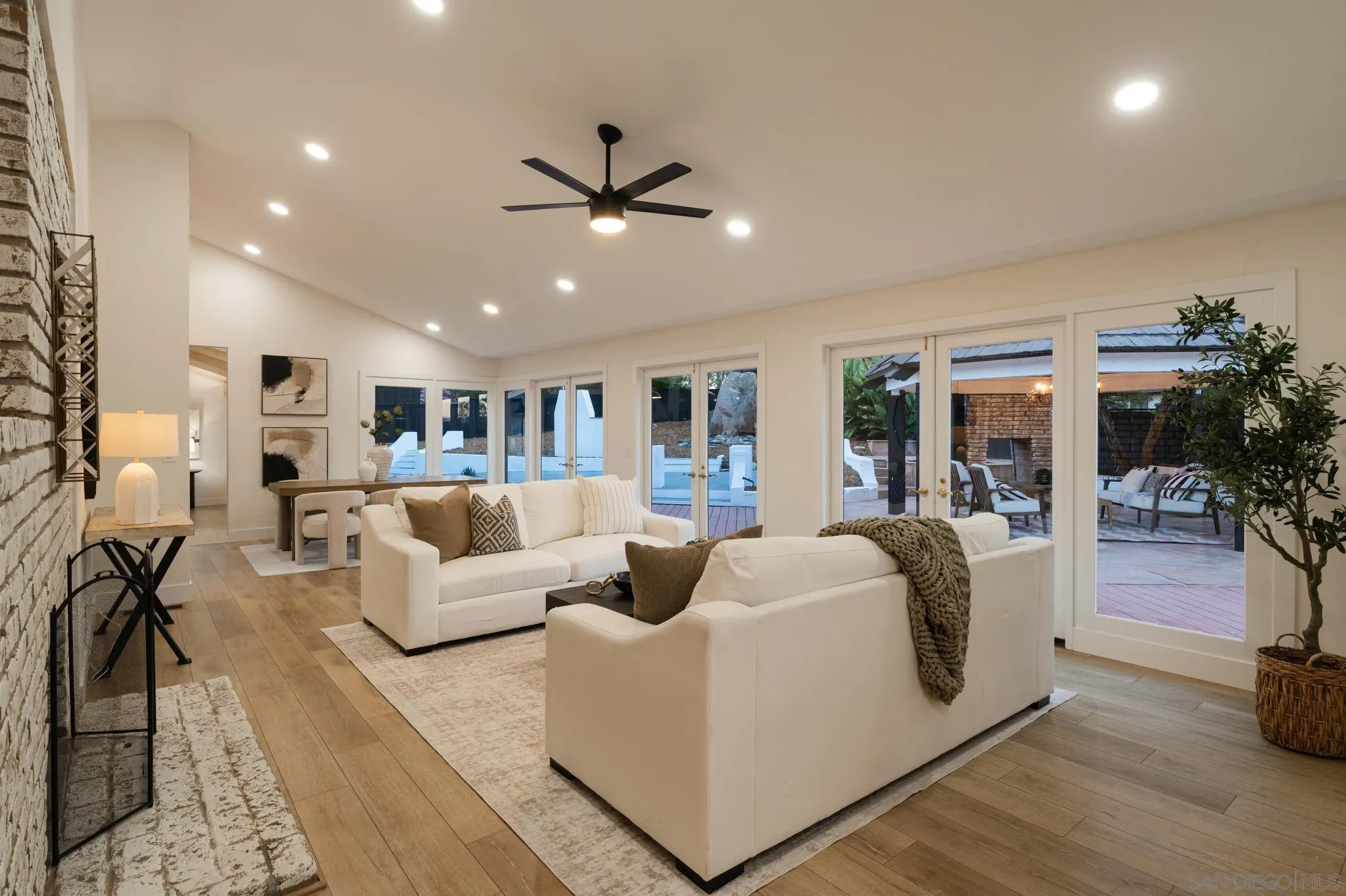 13953 Sagewood Dr, Poway, CA 92064 13953 Sagewood Dr, Poway, CA 92064