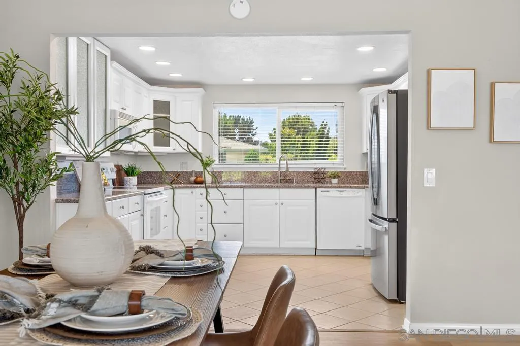 16749 Obispo Ln, San Diego, CA 92128