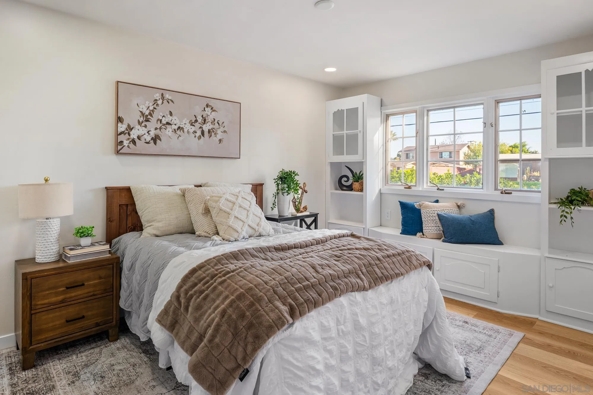 https://cdn.realtyfeed.com/cdn/127/260025343/7283c1ca77064817c8a250e29109c9eb.webp