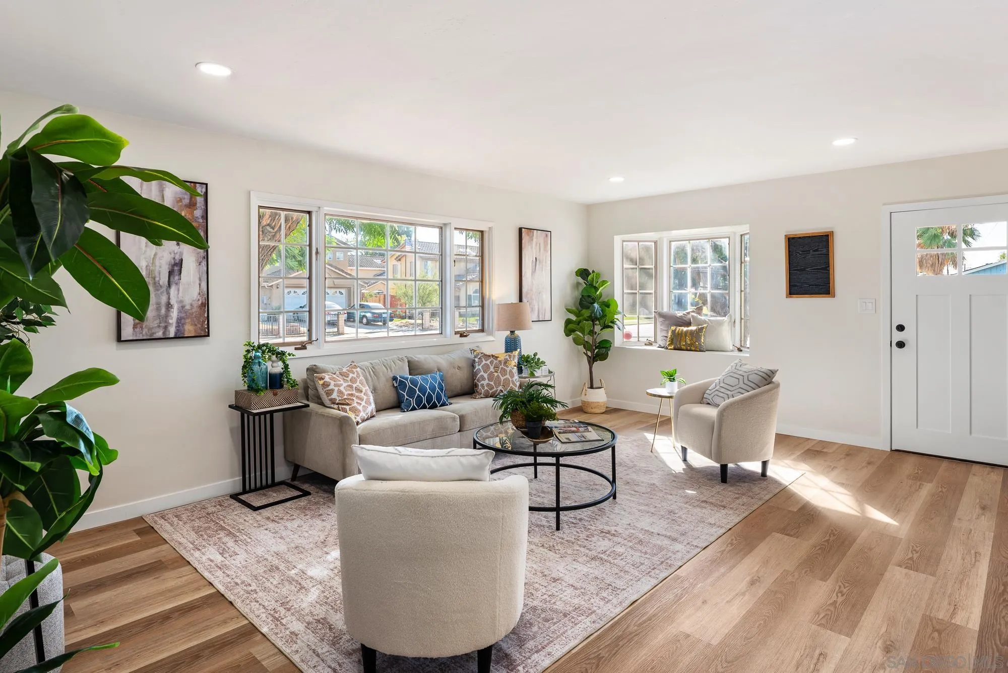 https://cdn.realtyfeed.com/cdn/127/260025343/94c6df2c1908746cabf303ecf48ff9d9.webp