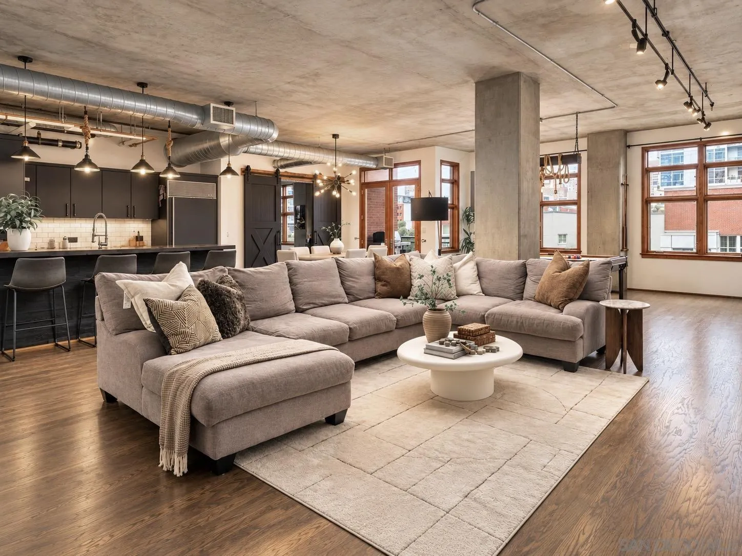 https://cdn.realtyfeed.com/cdn/127/260025345/2906c64fa637578138d6815411d0d2ff.webp