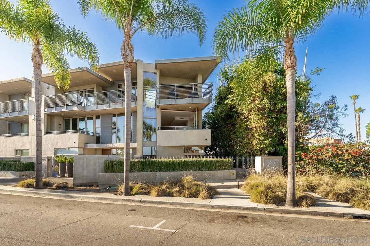https://cdn.realtyfeed.com/cdn/127/260025353/56c3a274d03039a9bab5d178e1a37bcc.webp