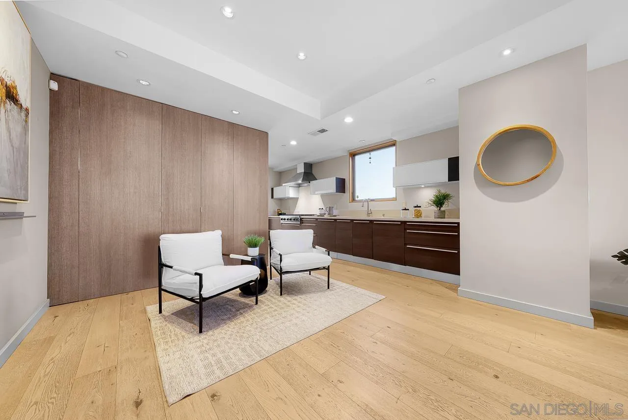 https://cdn.realtyfeed.com/cdn/127/260025353/a875aa8f215128216d8173f7d6dc8dca.webp