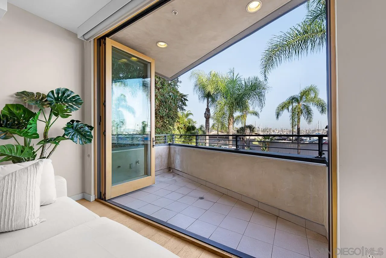 https://cdn.realtyfeed.com/cdn/127/260025353/b956fcce6e451dd532735b1e6185e7e6.webp