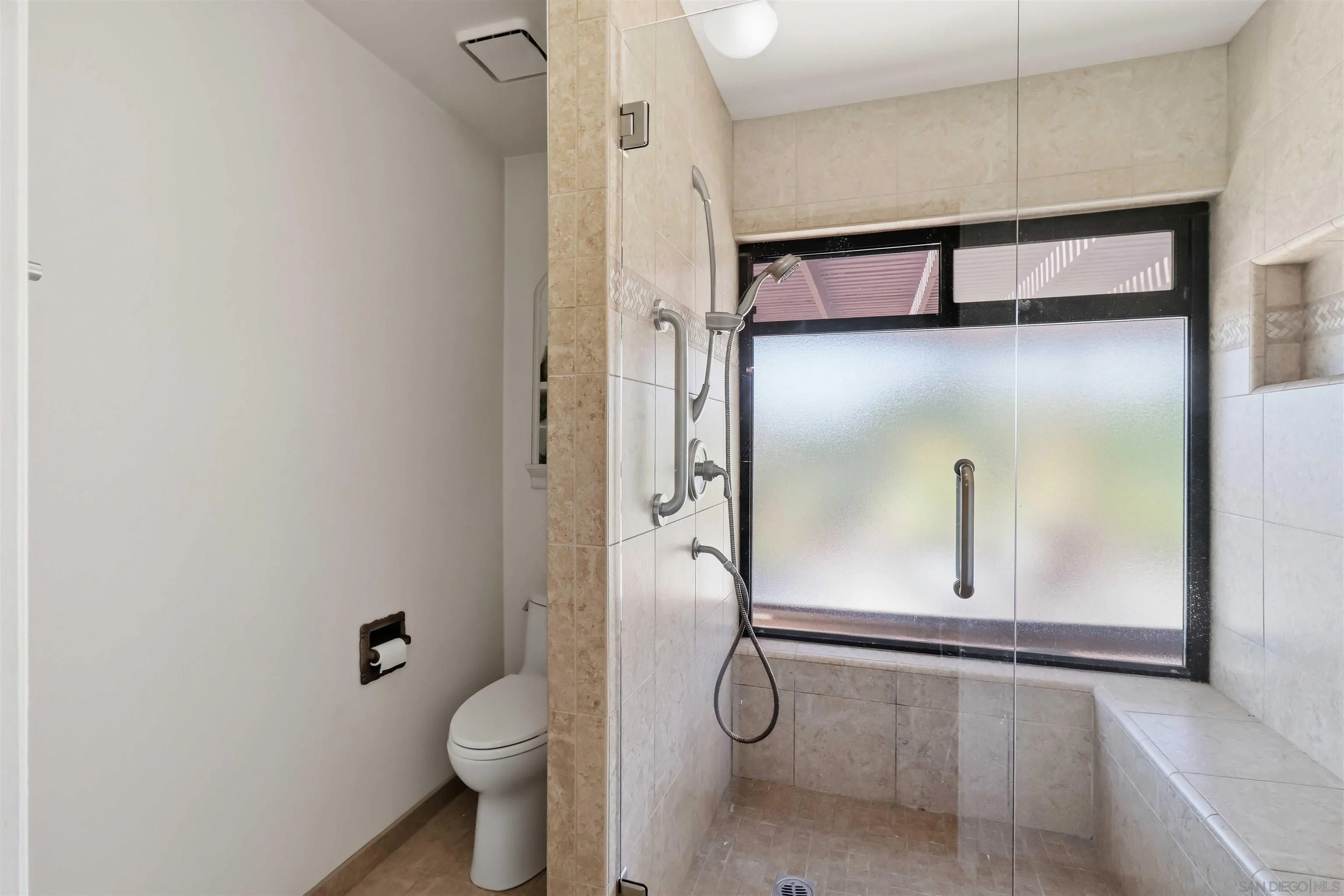 2365 Carriage Cir, Oceanside, CA 92056 Primary Bathroom Shower