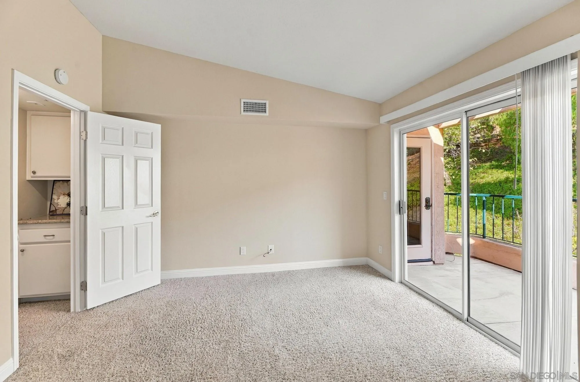 18543 Caminito Pasadero, #381, San Diego, CA 92128
