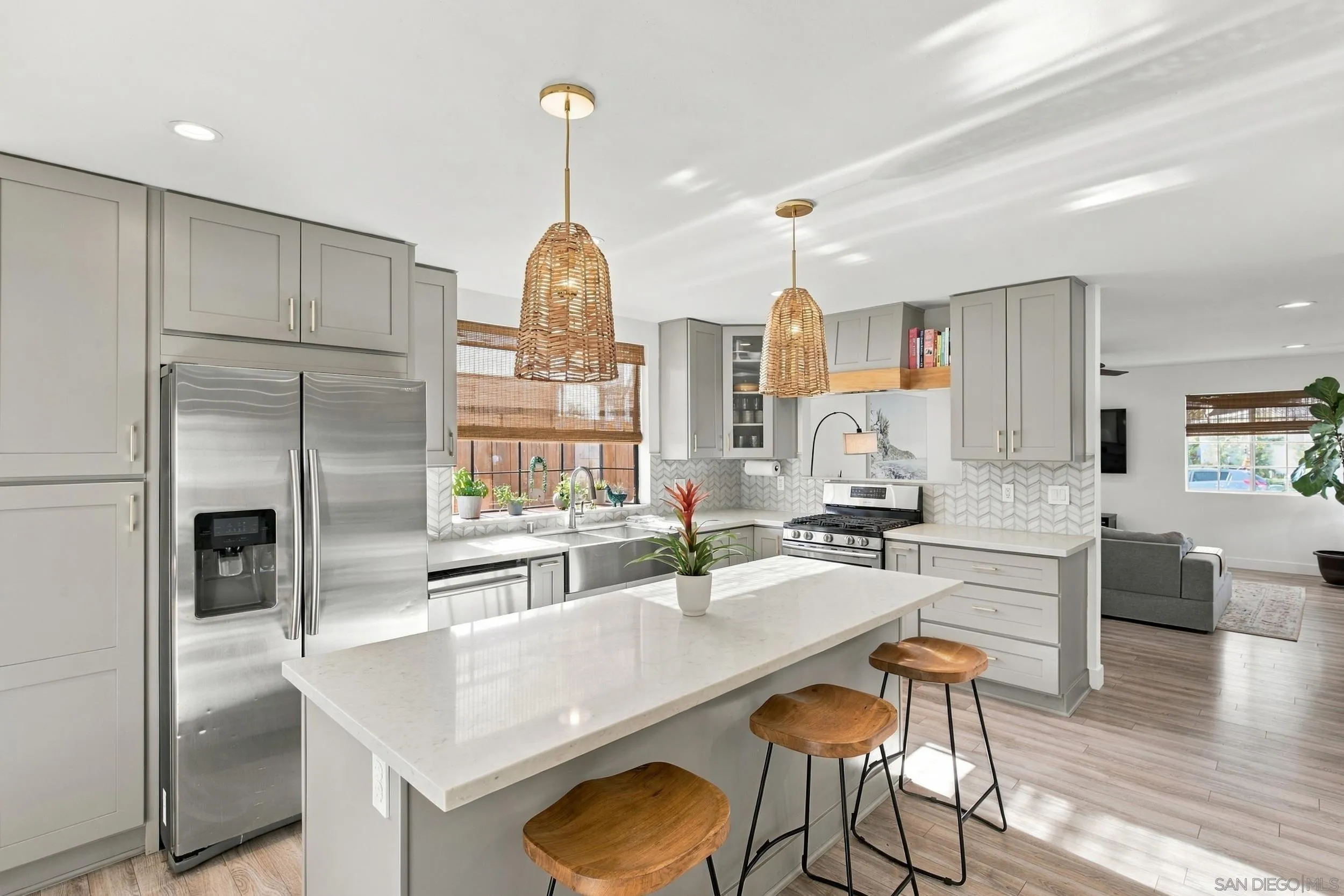 7031 Beagle St, San Diego, CA 92111 7031 Beagle St, San Diego, CA 92111