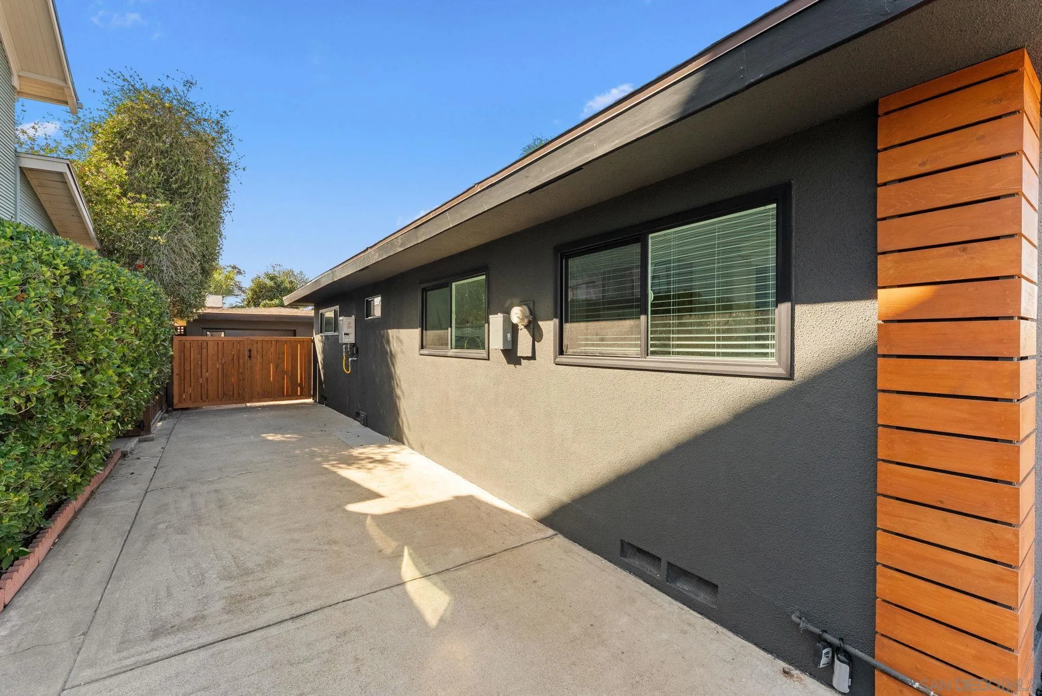 https://cdn.realtyfeed.com/cdn/127/260025369/47d84e05cb01cec8dc4629c541432993.webp