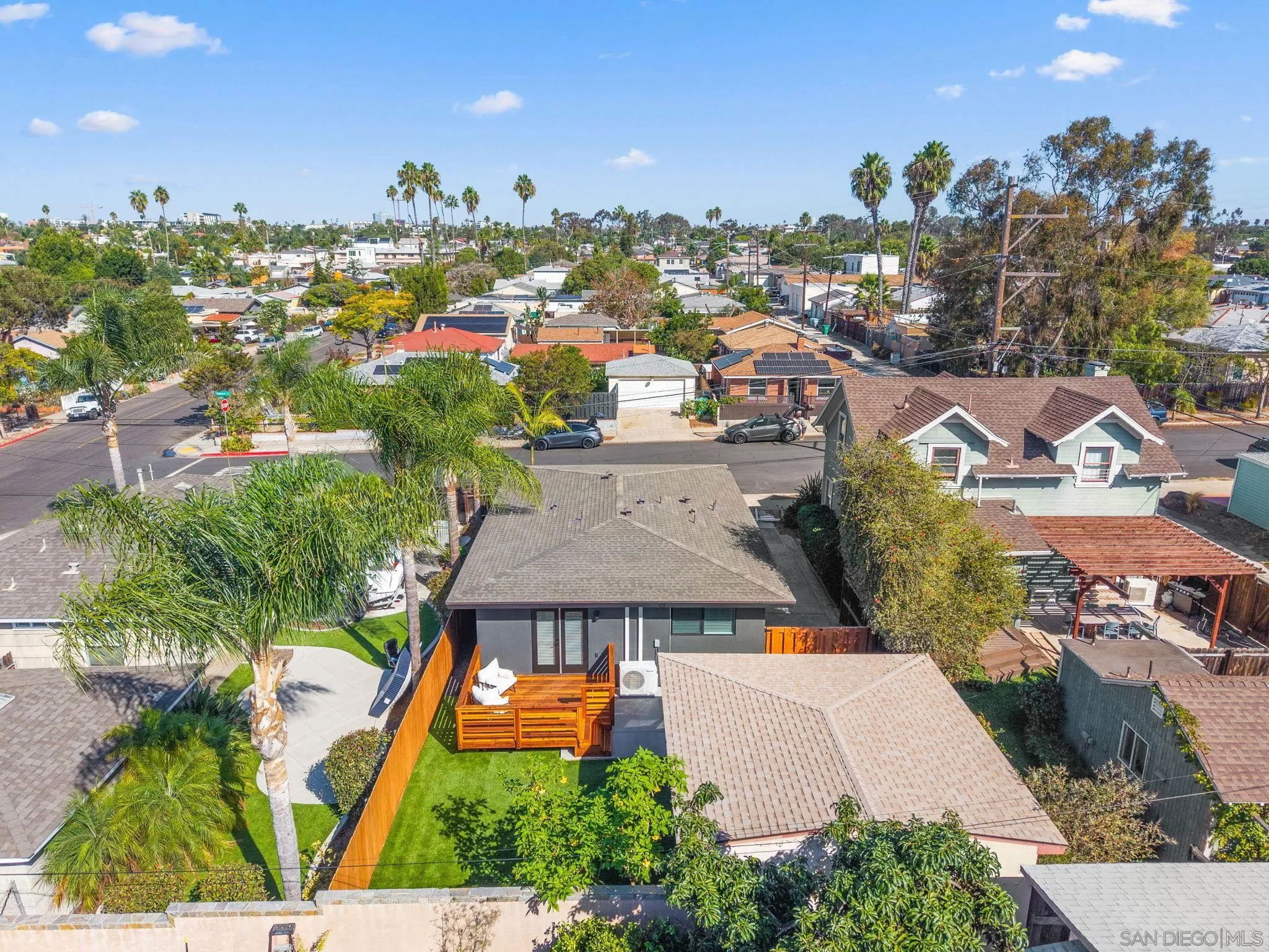 https://cdn.realtyfeed.com/cdn/127/260025369/d7b5e75adbd02fa715901ede25789a15.webp