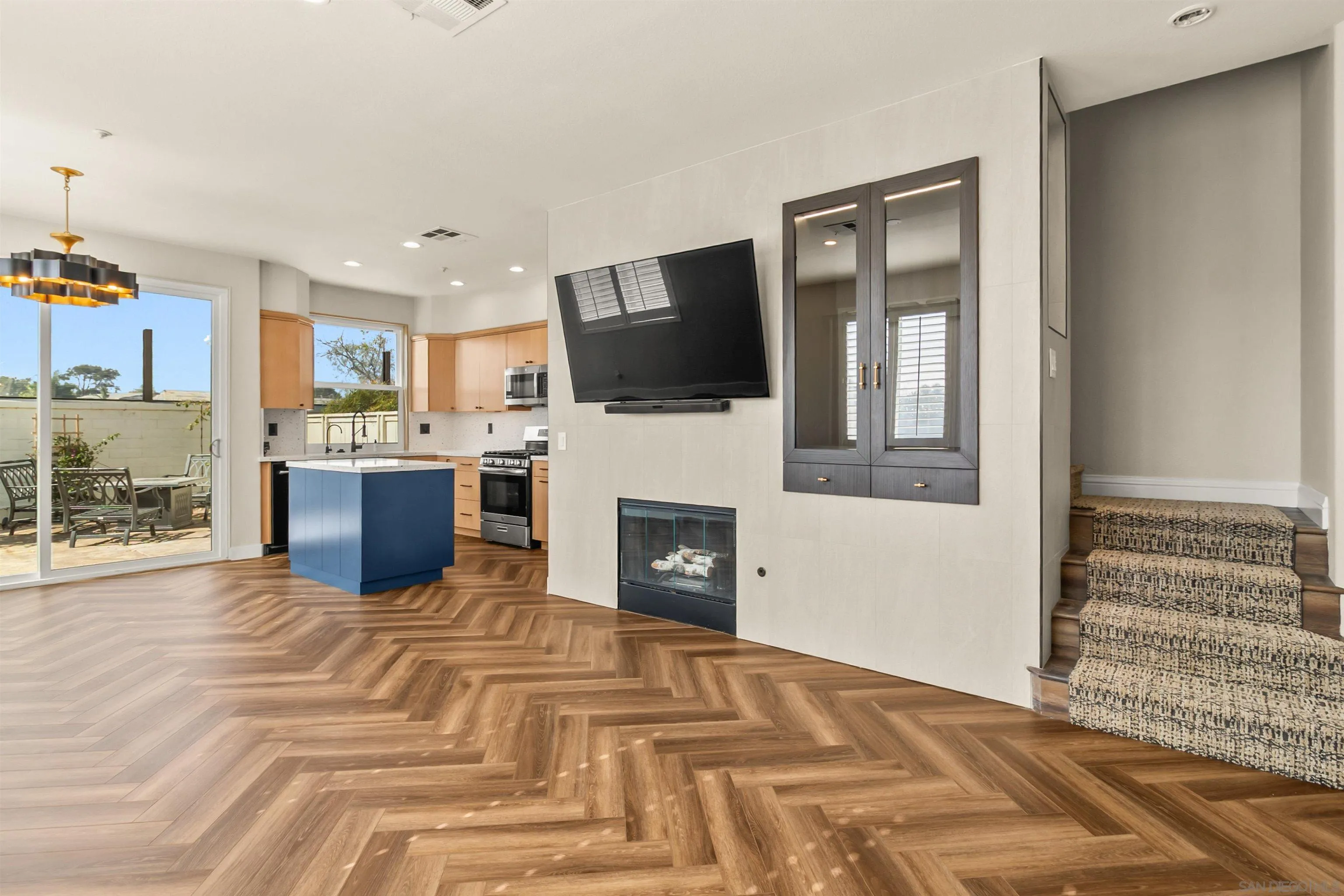 406 Carmel Creeper Pl