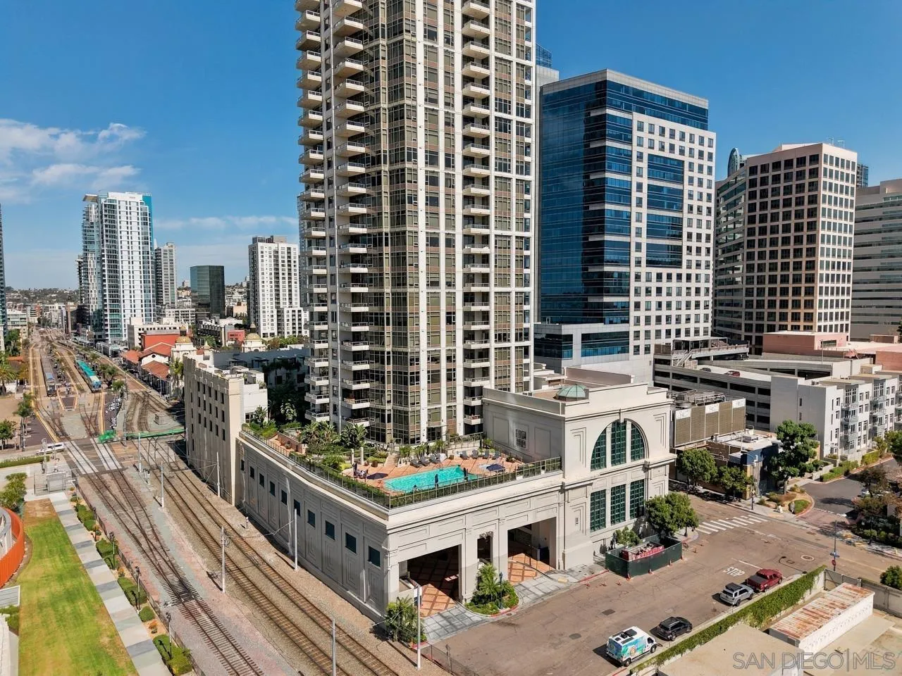 700 W E, #1305, San Diego, CA 92101 700 W E, #1305, San Diego, CA 92101