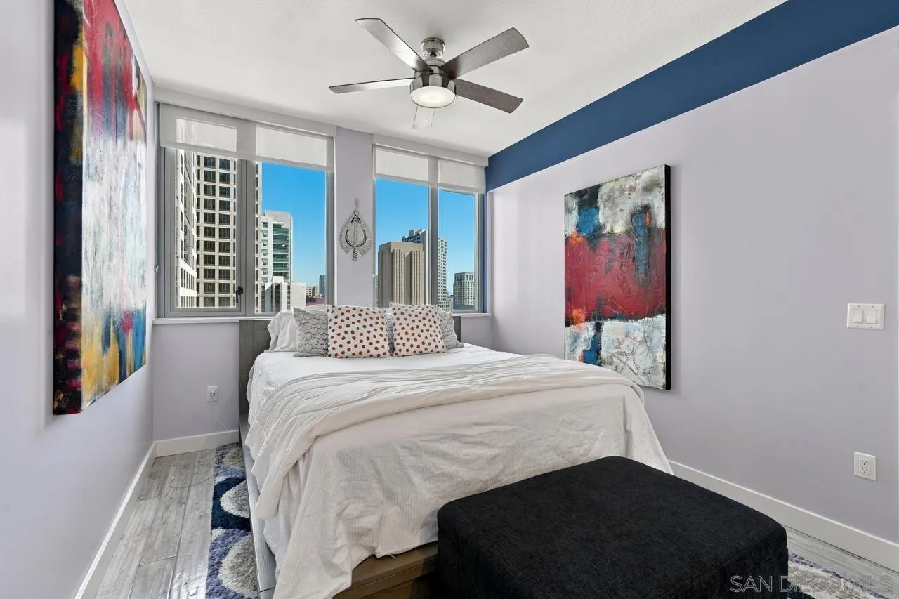 700 W E, #1305, San Diego, CA 92101 700 W E, #1305, San Diego, CA 92101