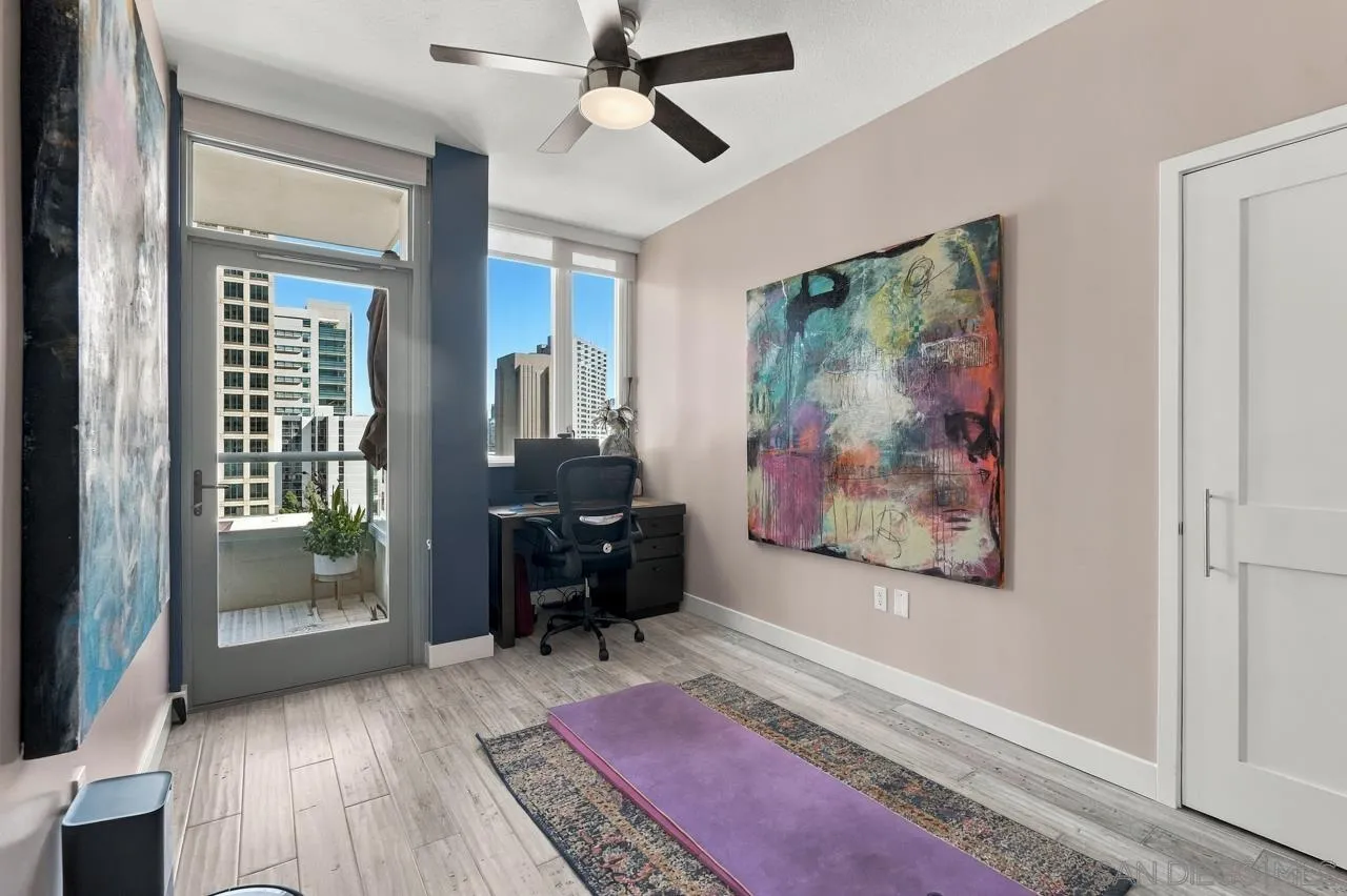 700 W E, #1305, San Diego, CA 92101 700 W E, #1305, San Diego, CA 92101