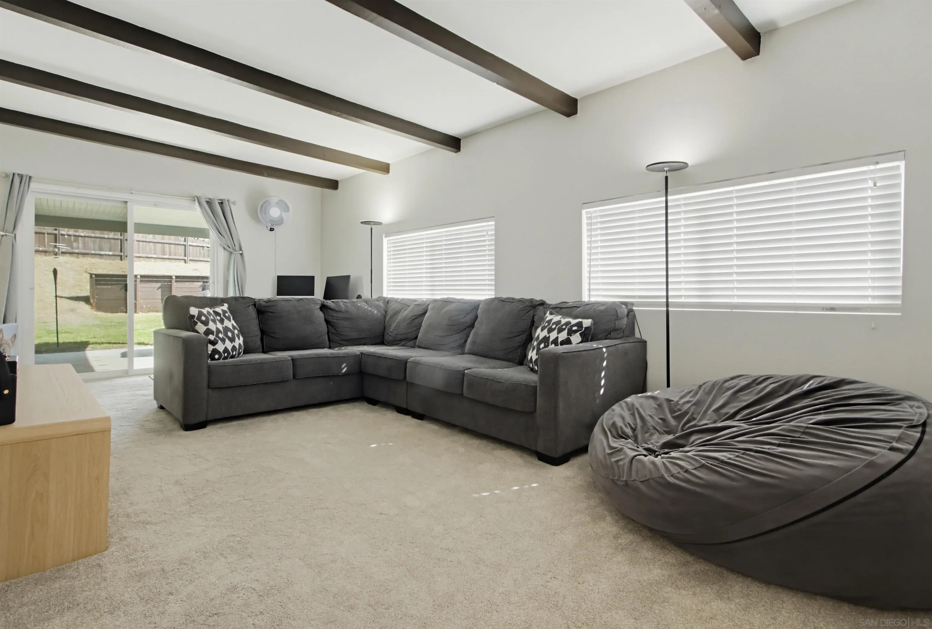 https://cdn.realtyfeed.com/cdn/127/260025379/42870cfc307586f5df3ddc3a3b38c106.webp