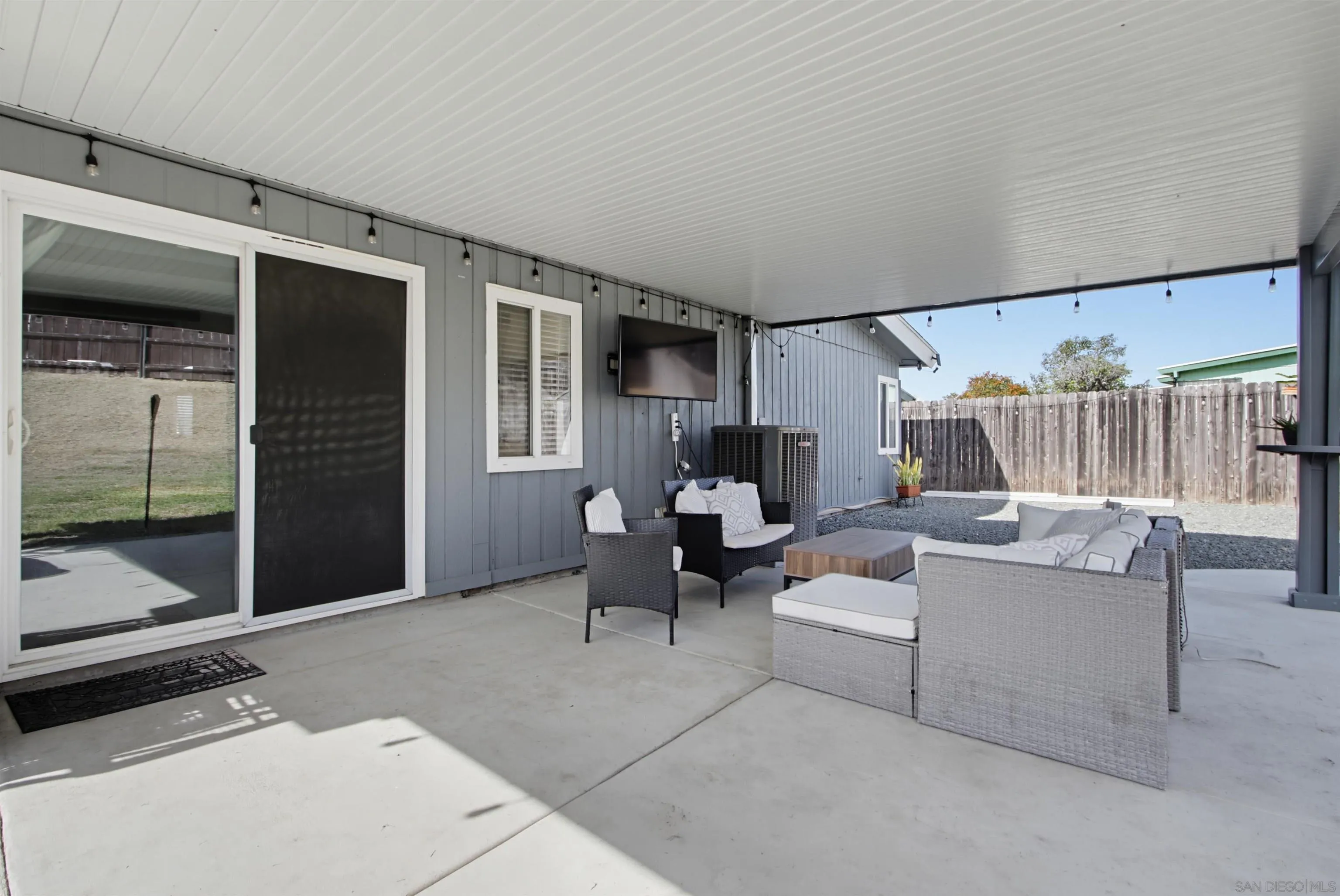 https://cdn.realtyfeed.com/cdn/127/260025379/50a718f29544cdcd248cae7d404539be.webp