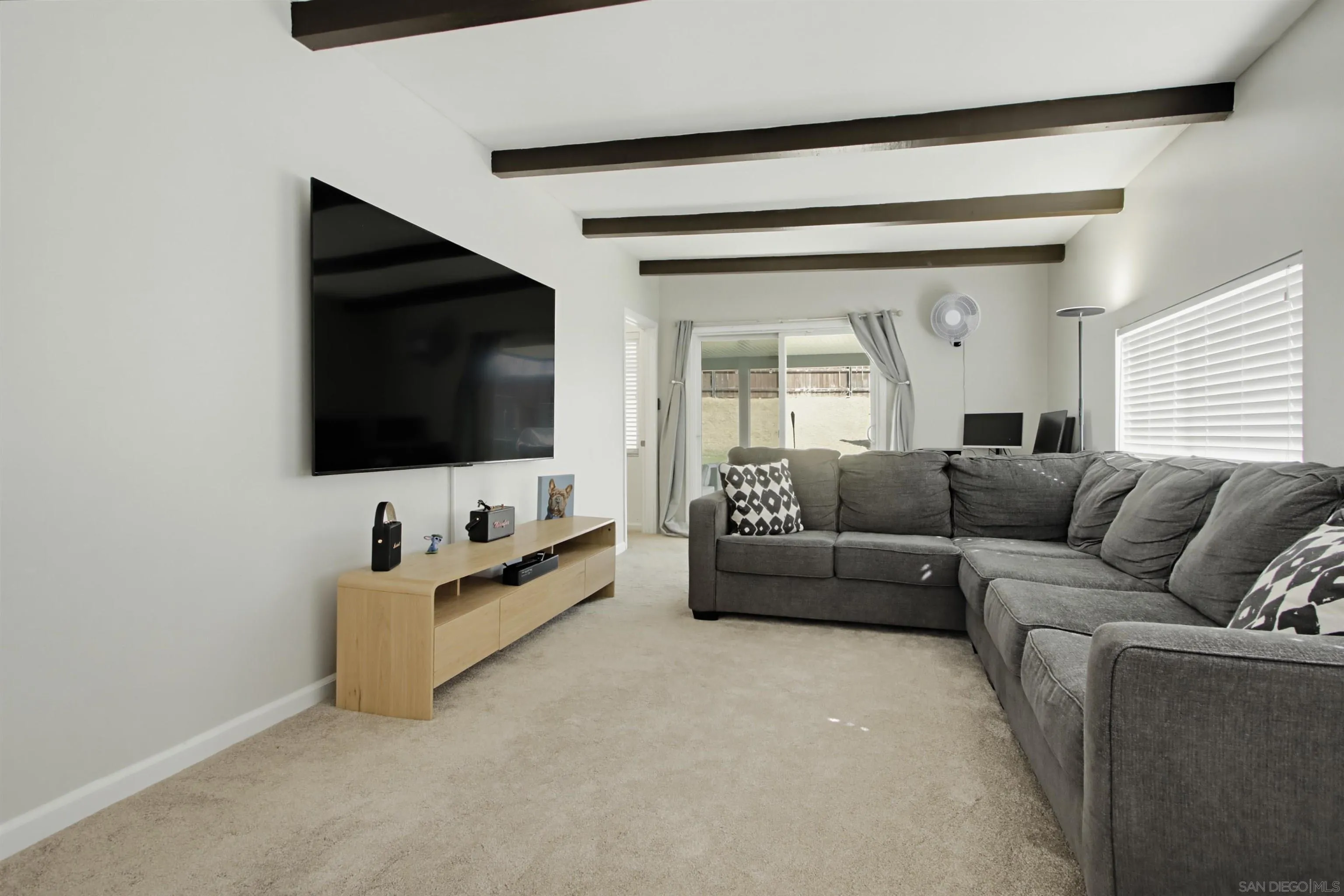 https://cdn.realtyfeed.com/cdn/127/260025379/626a7df19703dffe8cb50eff1b60f1d3.webp