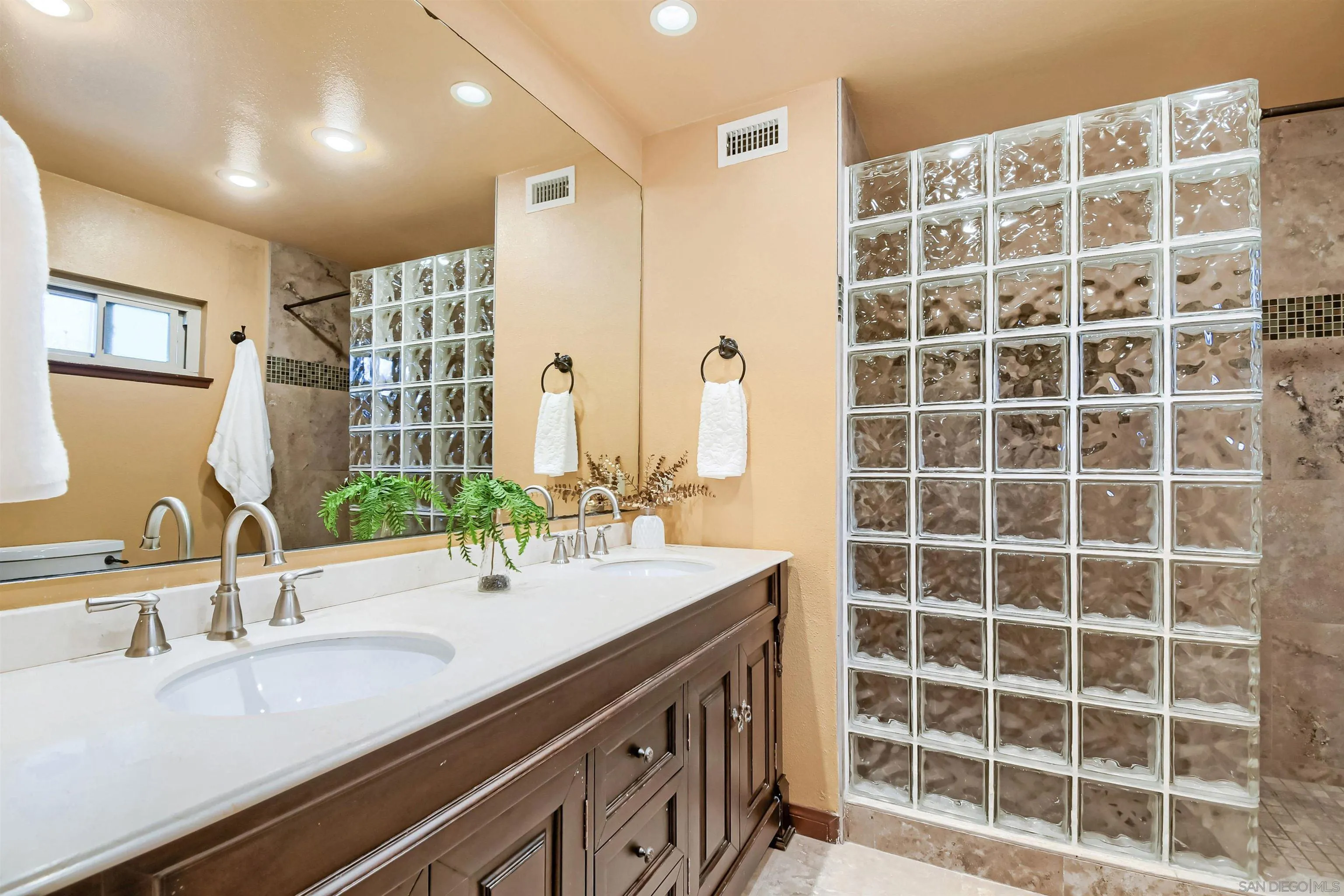 10912 Promesa Dr., San Diego, CA 92124