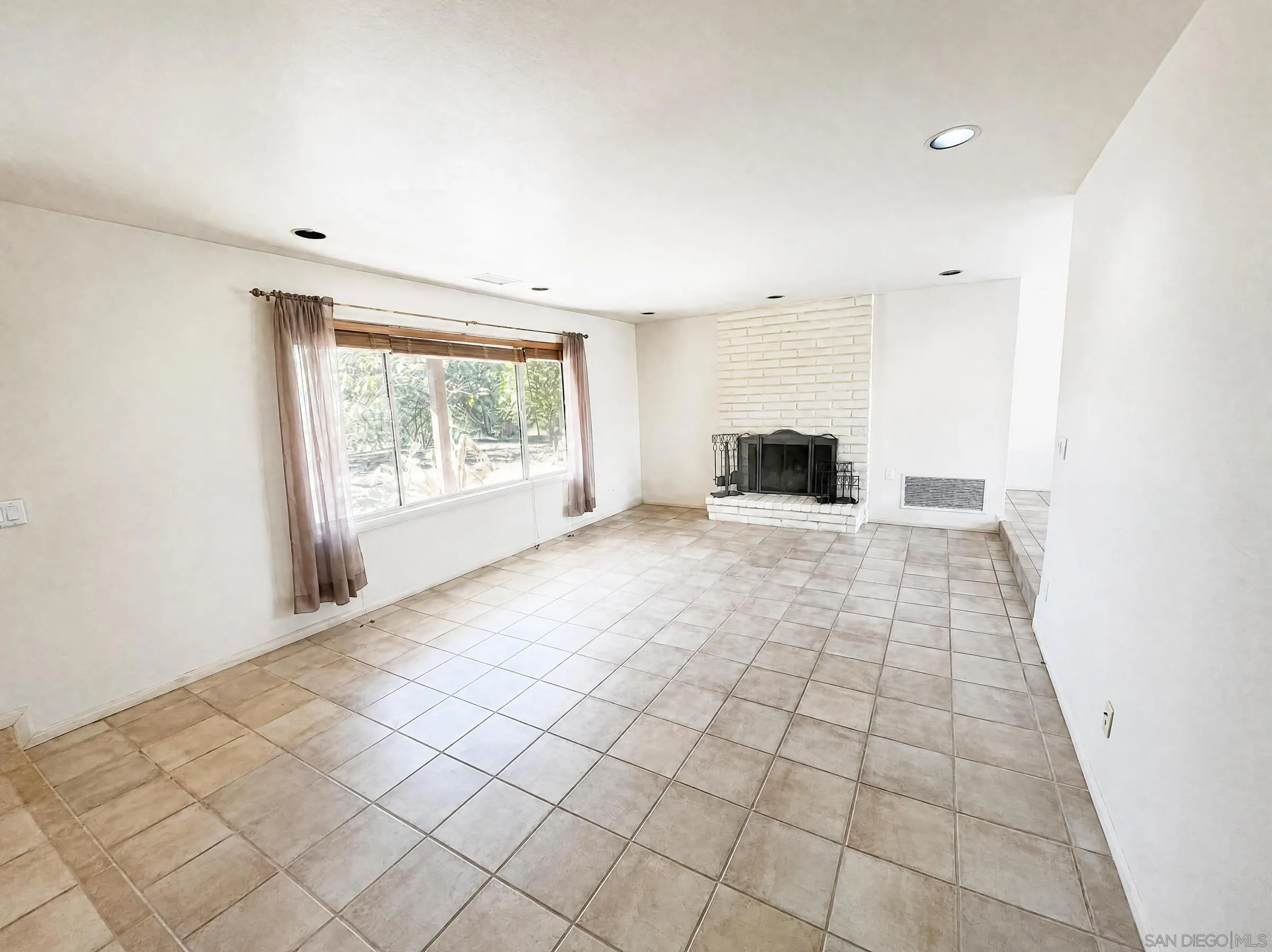 130 Alva, Fallbrook, CA 92028