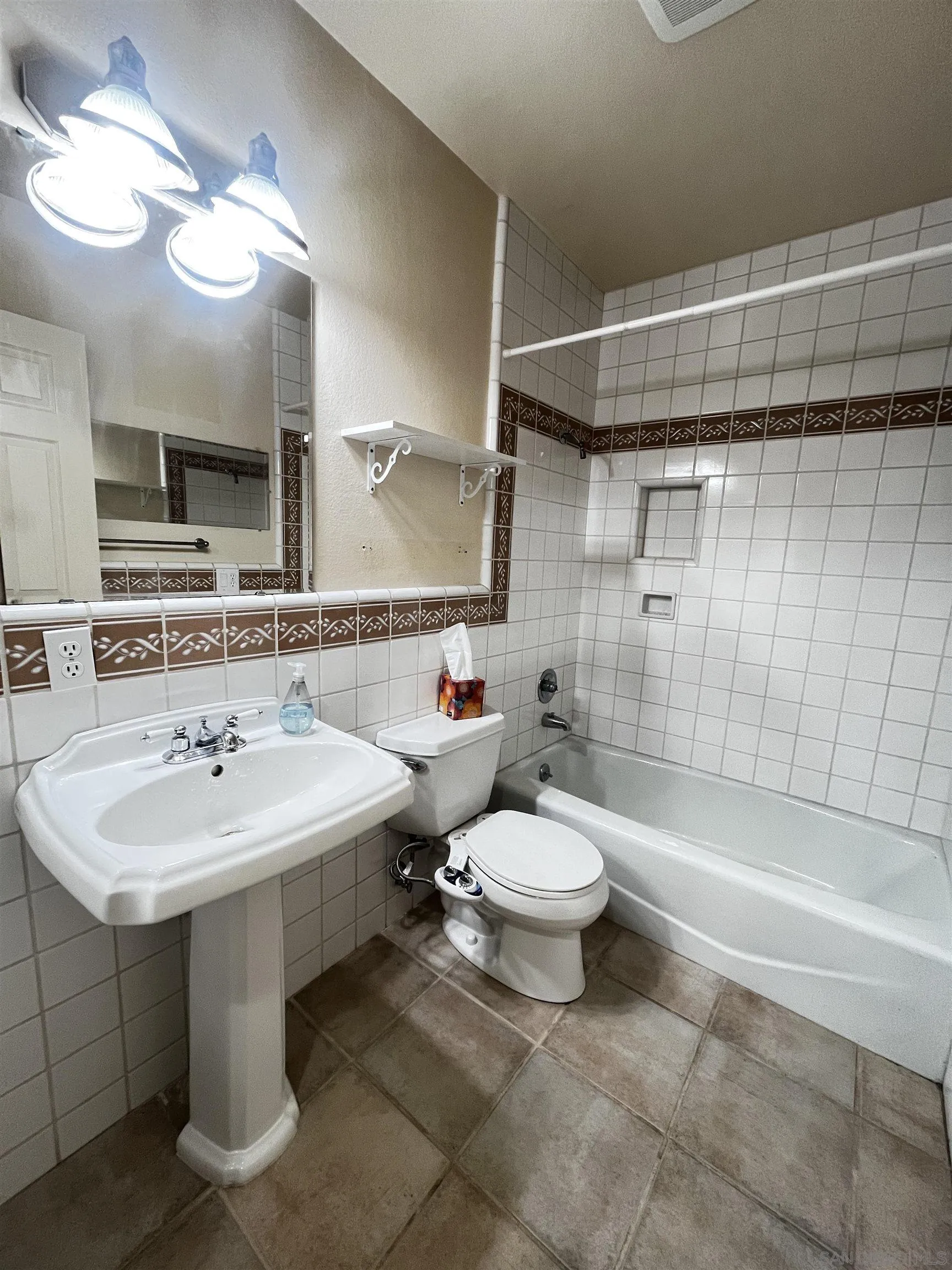 130 Alva, Fallbrook, CA 92028