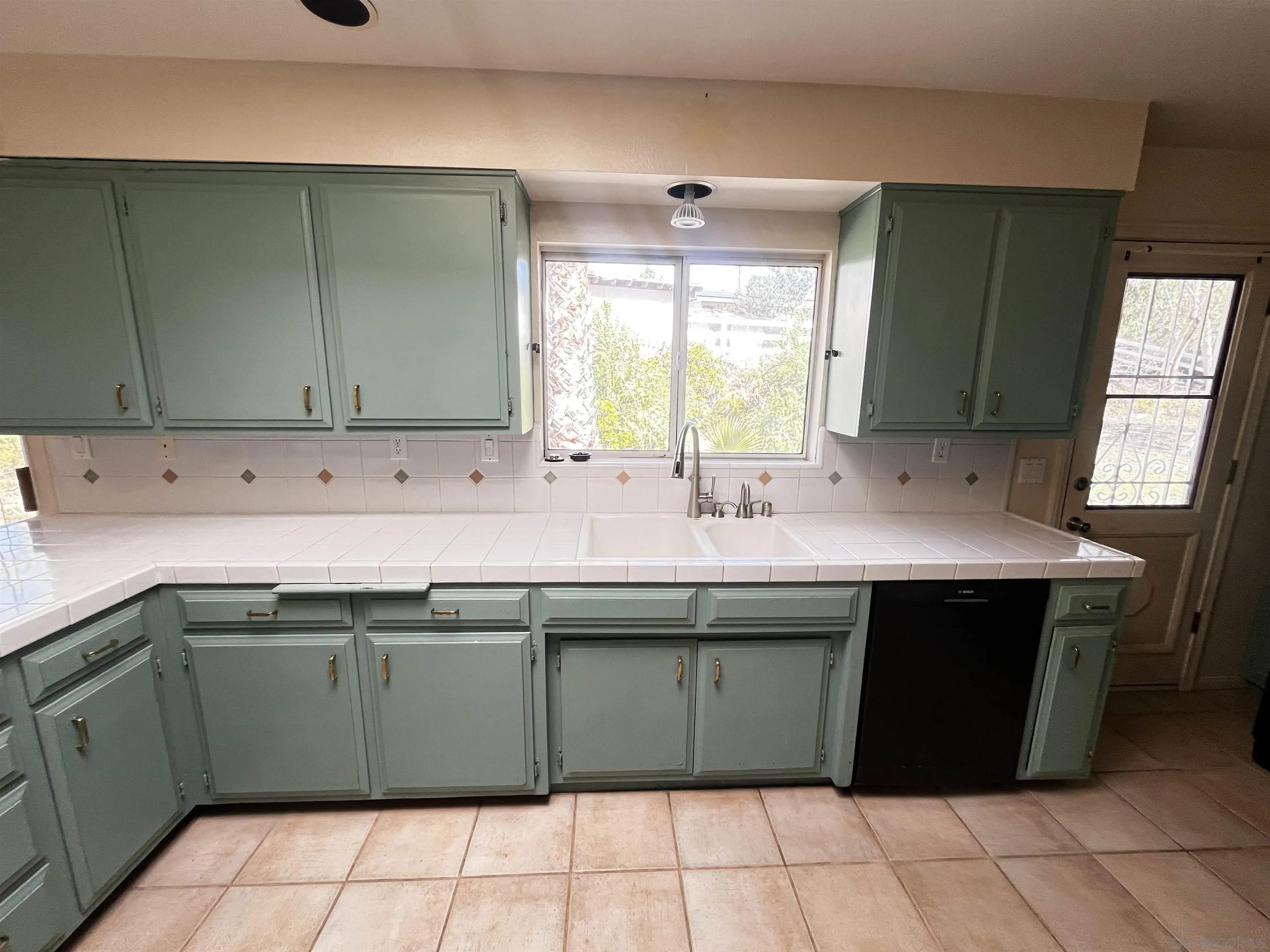 130 Alva, Fallbrook, CA 92028