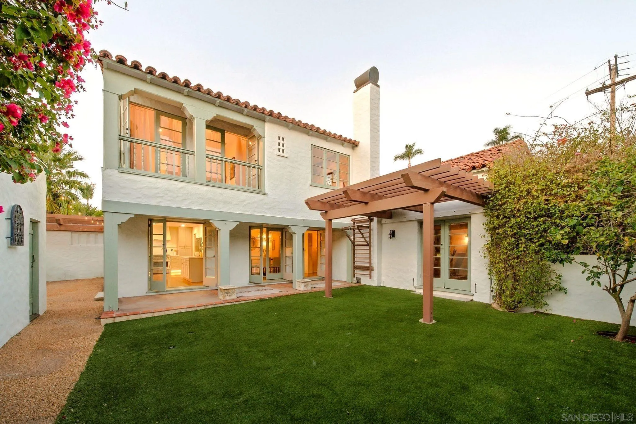1015 Myrtle Way, San Diego, CA 92103 1015 Myrtle Way, San Diego, CA 92103