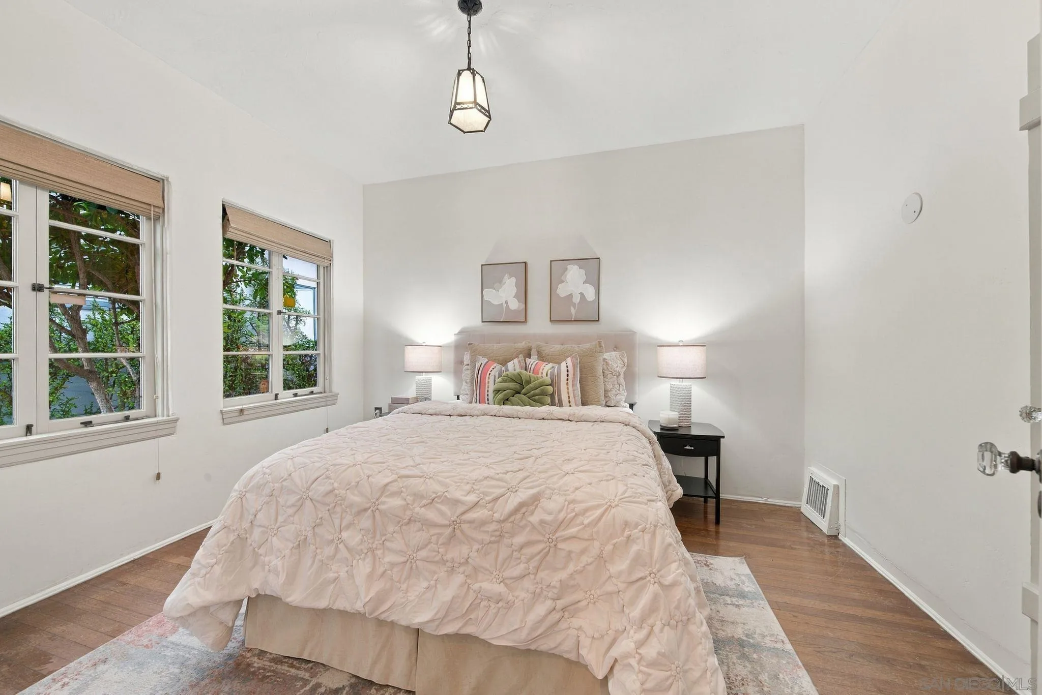 1015 Myrtle Way, San Diego, CA 92103 1015 Myrtle Way, San Diego, CA 92103