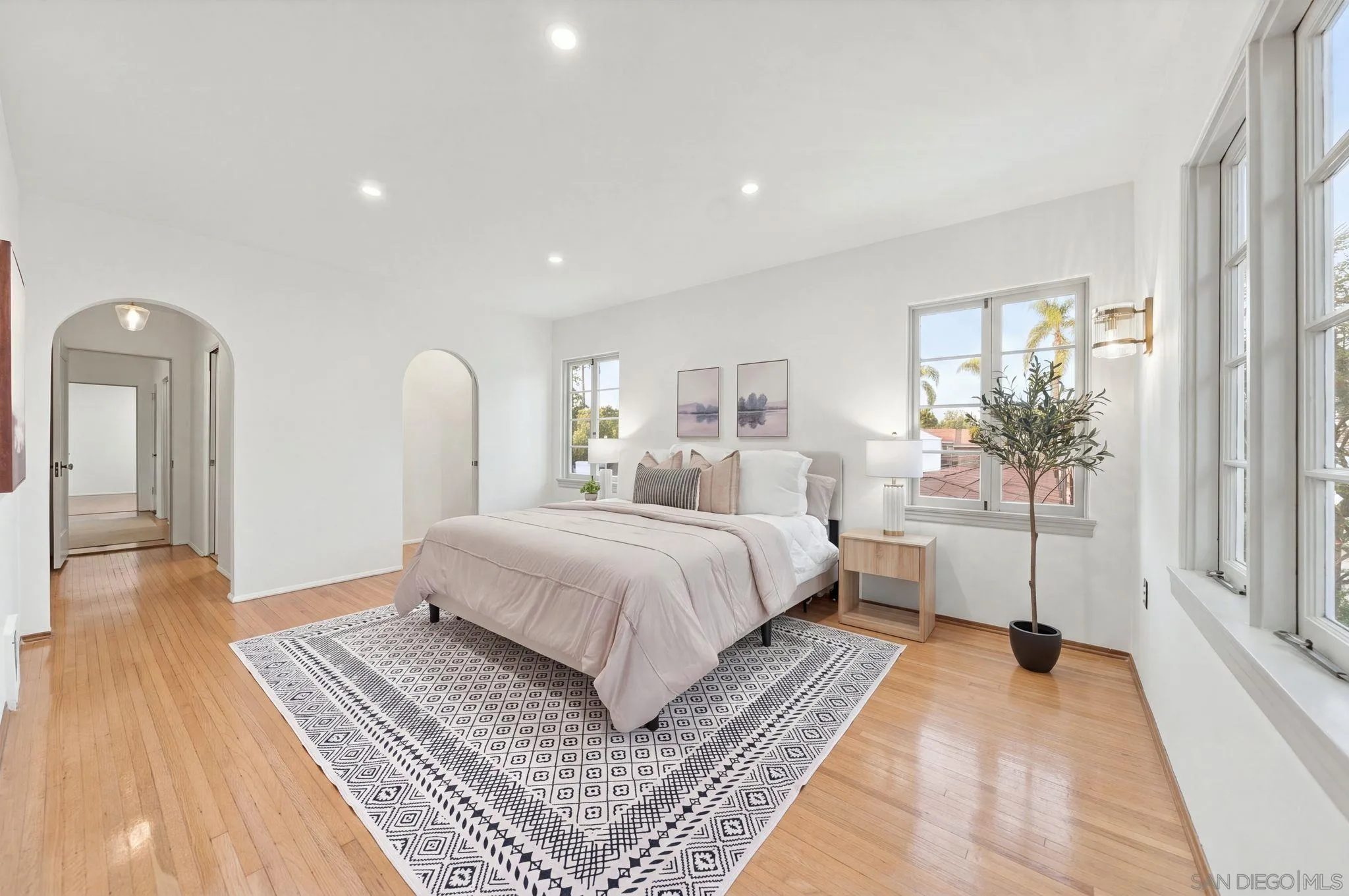 1015 Myrtle Way, San Diego, CA 92103 1015 Myrtle Way, San Diego, CA 92103