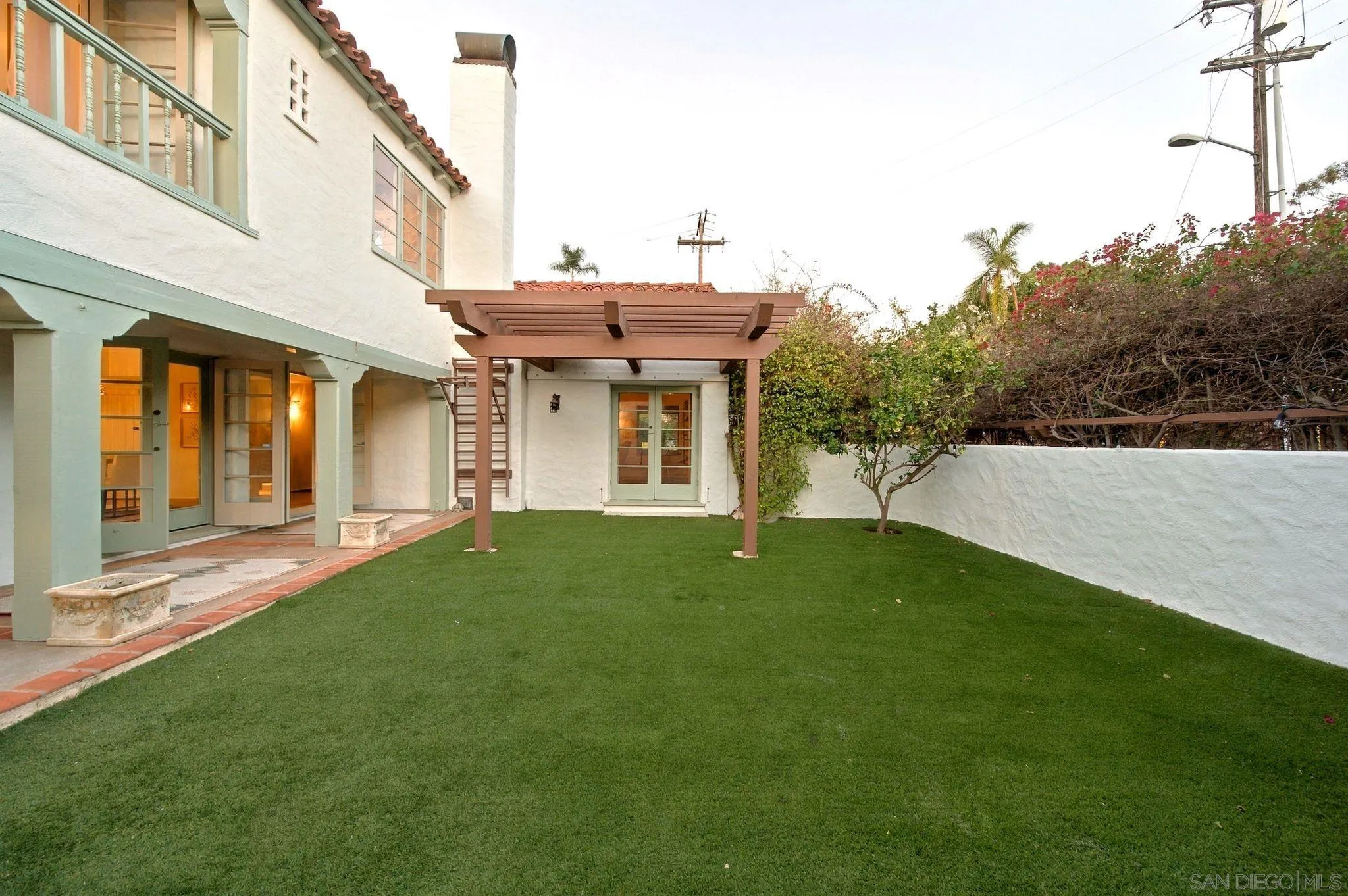 1015 Myrtle Way, San Diego, CA 92103 1015 Myrtle Way, San Diego, CA 92103