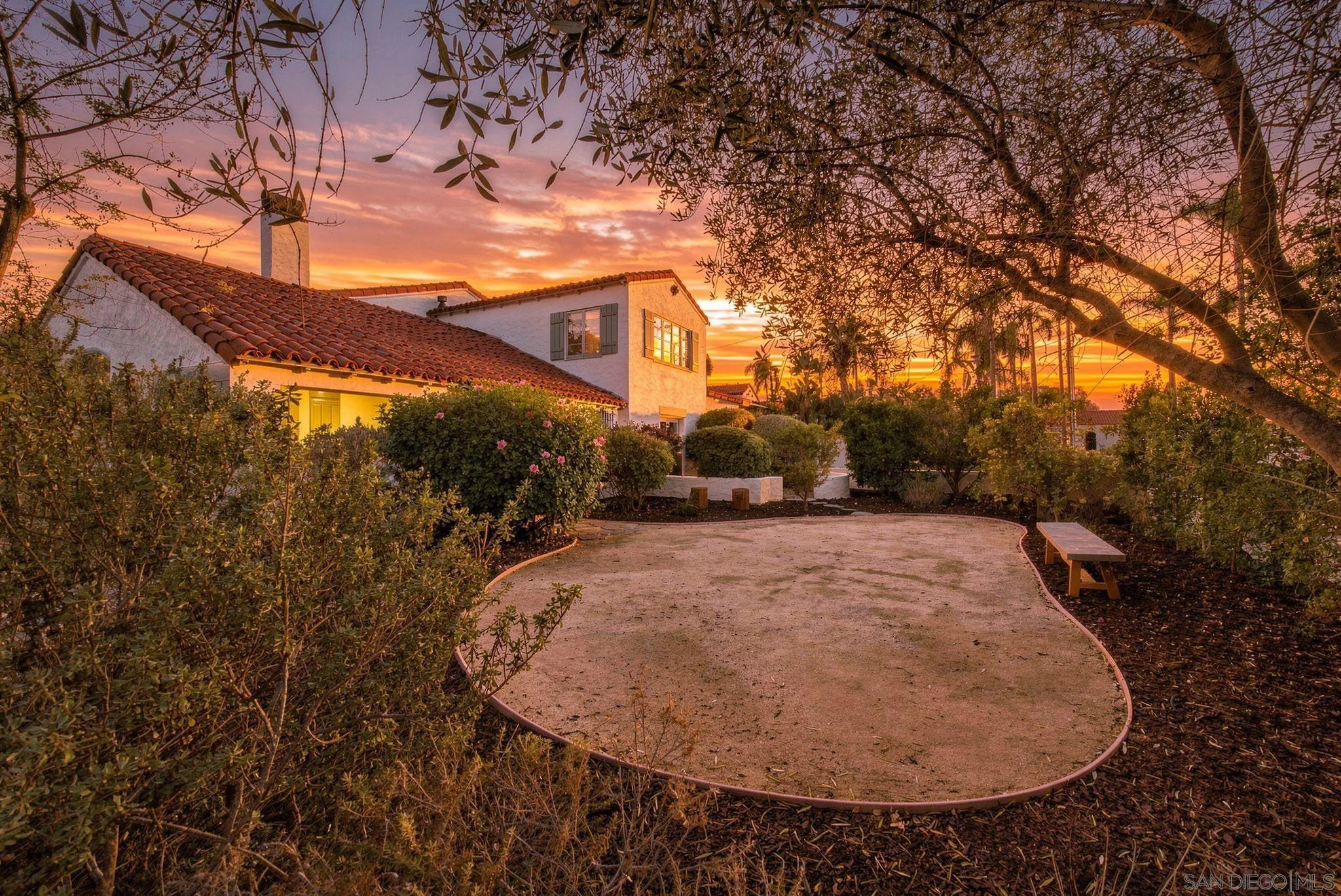 1015 Myrtle Way, San Diego, CA 92103 1015 Myrtle Way, San Diego, CA 92103