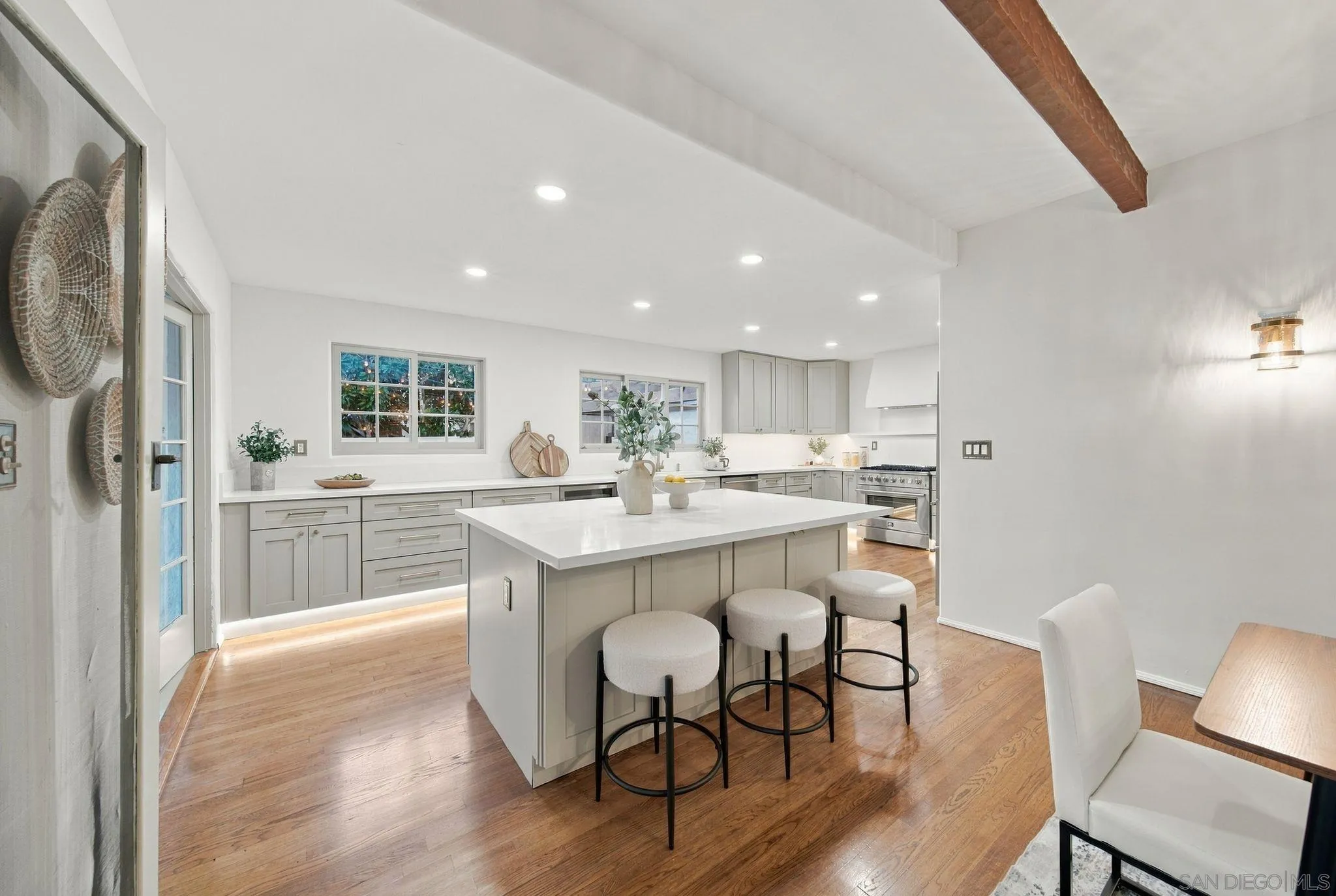 1015 Myrtle Way, San Diego, CA 92103 1015 Myrtle Way, San Diego, CA 92103