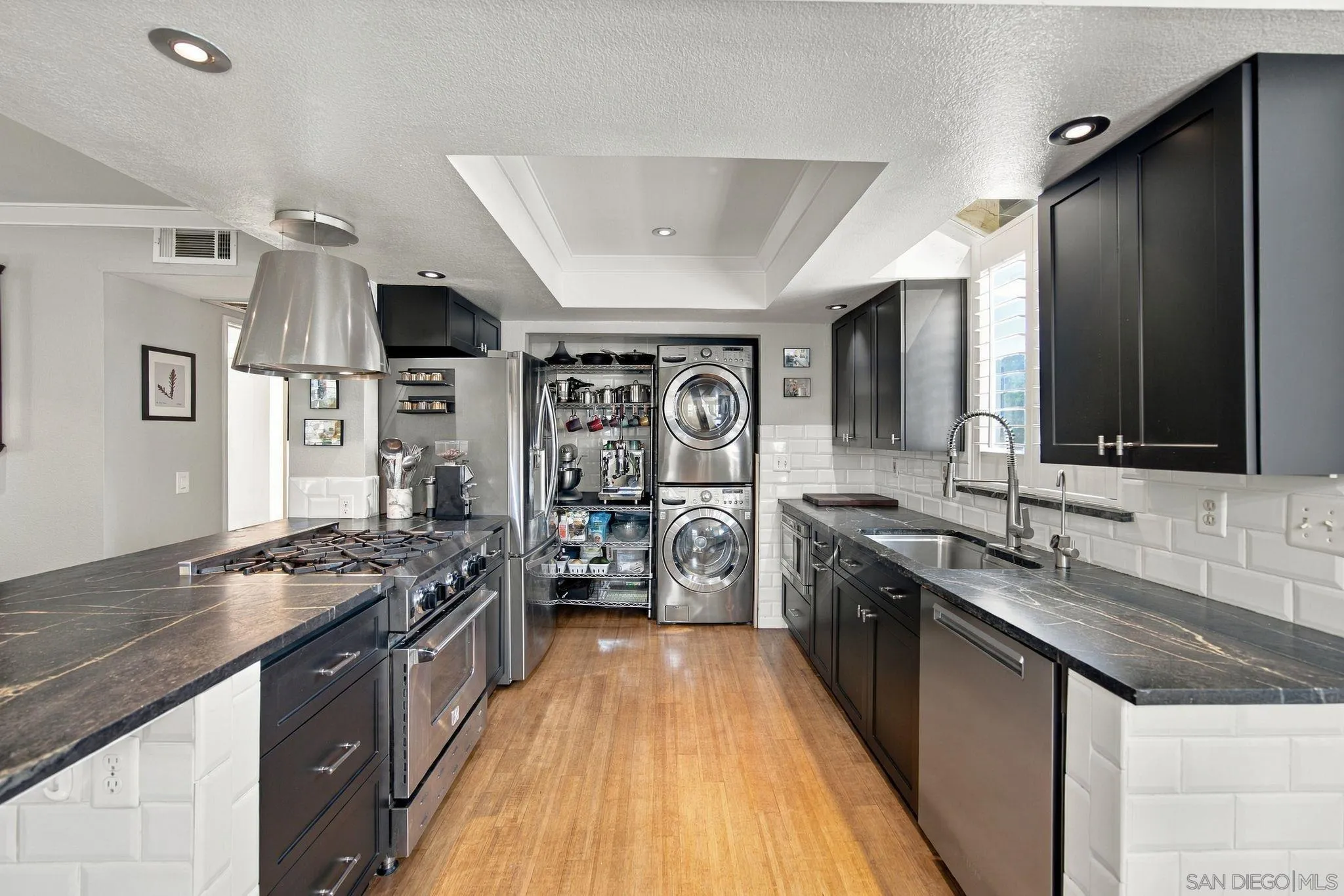 3993 Normal St., #4, San Diego, CA 92103 3993 Normal St., #4, San Diego, CA 92103