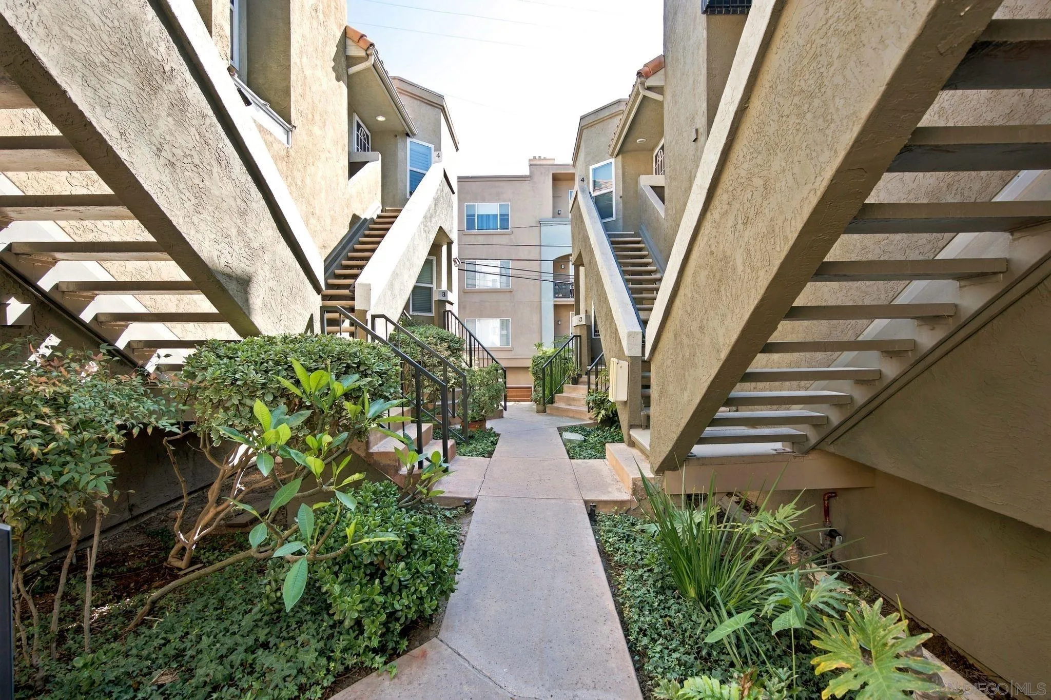 3993 Normal St., #4, San Diego, CA 92103 3993 Normal St., #4, San Diego, CA 92103